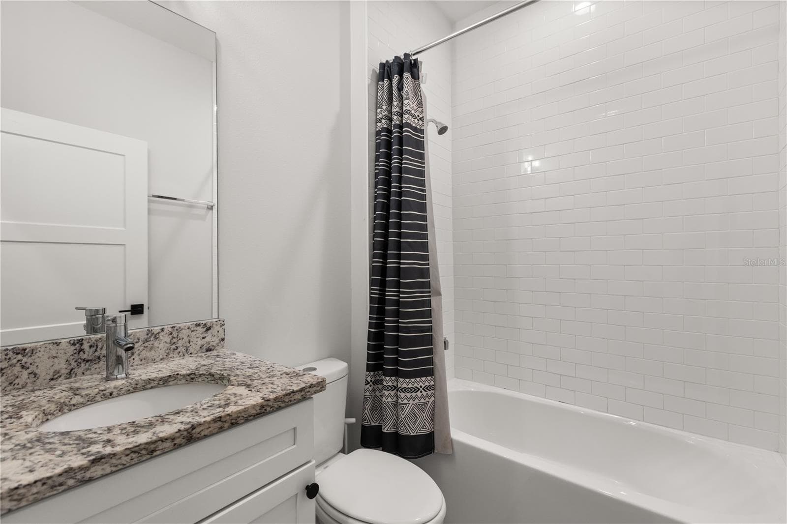 Guest bath - 1365 2ND ST, ORANGE CITY