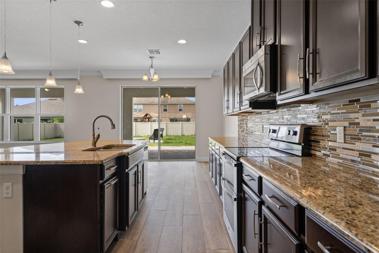 Single Family Residence at 3611 MT VERNON WAY, KISSIMMEE, photo 16 of 65