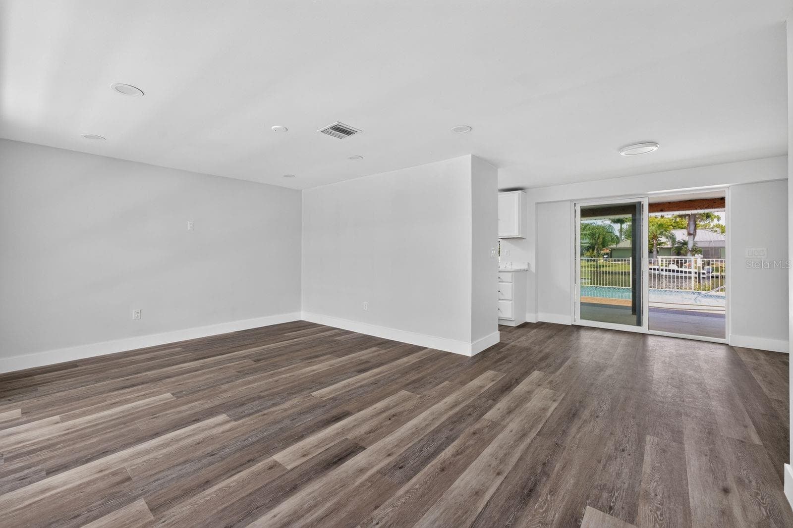 Single Family Residence at 18321 WOLBRETTE CIR, PORT CHARLOTTE, photo 17 of 84