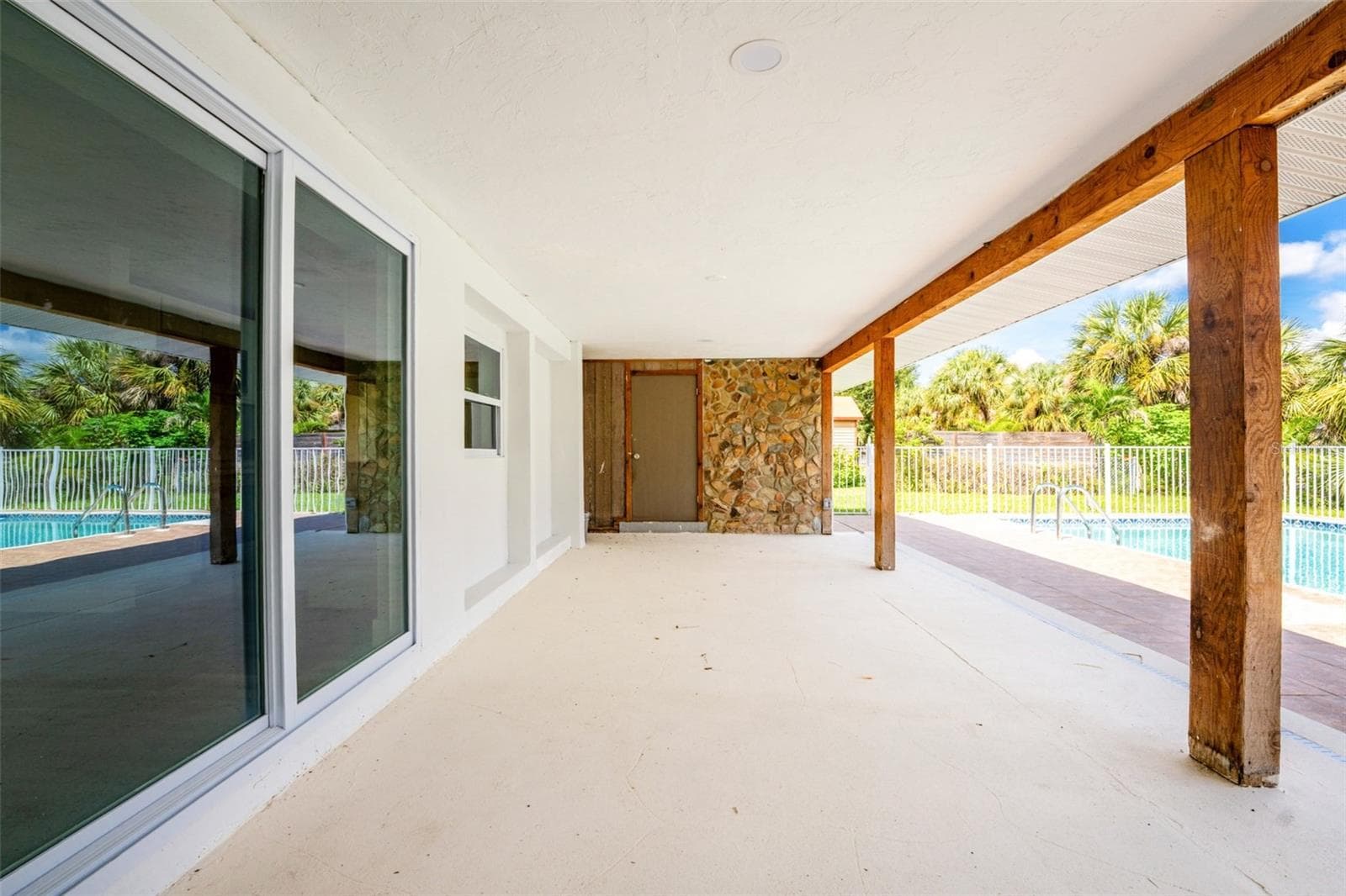 Single Family Residence at 18321 WOLBRETTE CIR, PORT CHARLOTTE, photo 47 of 84