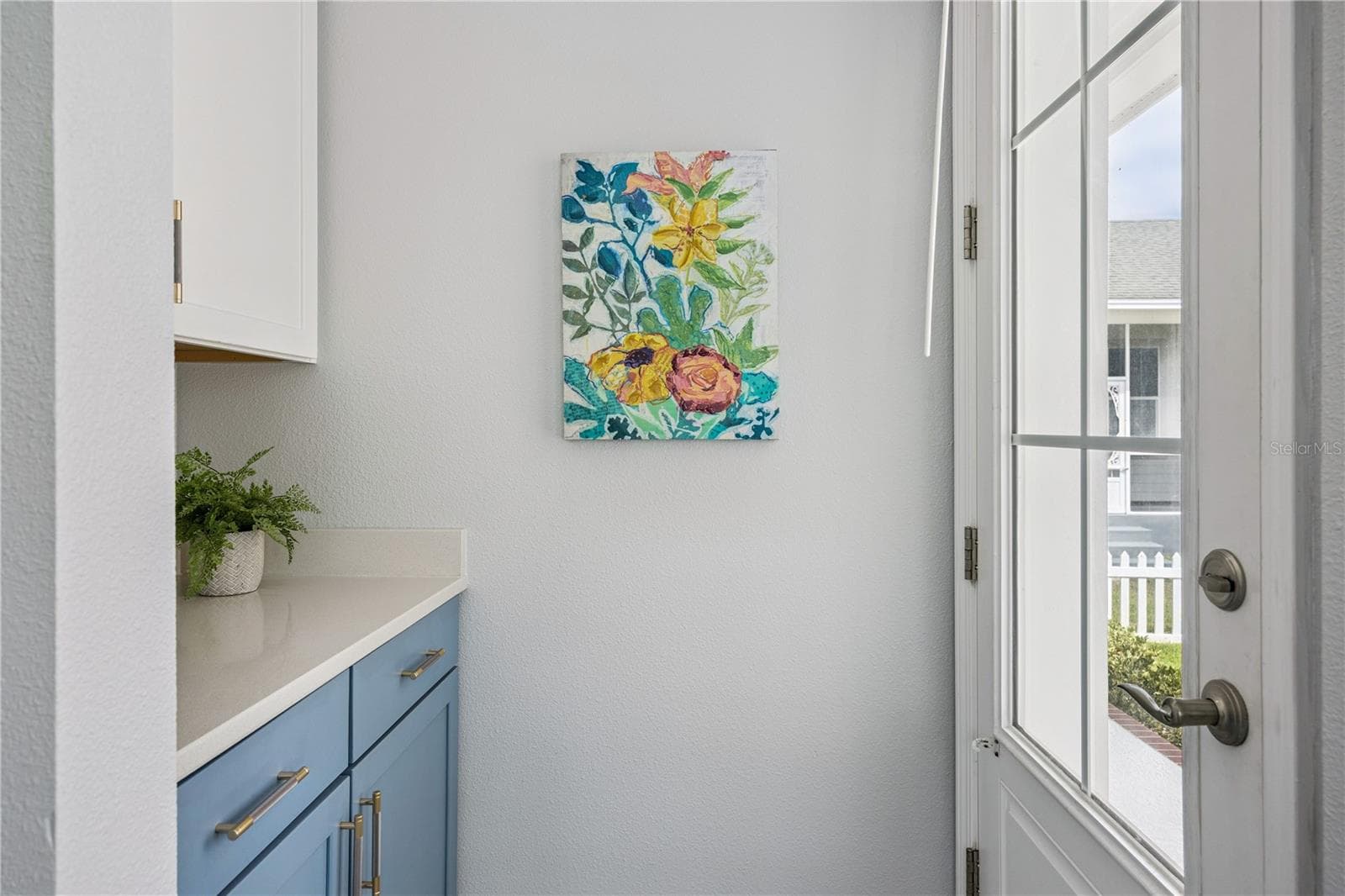 Entryway by Backdoor - 1021 HUNTSPOINT ST, WINTER GARDEN