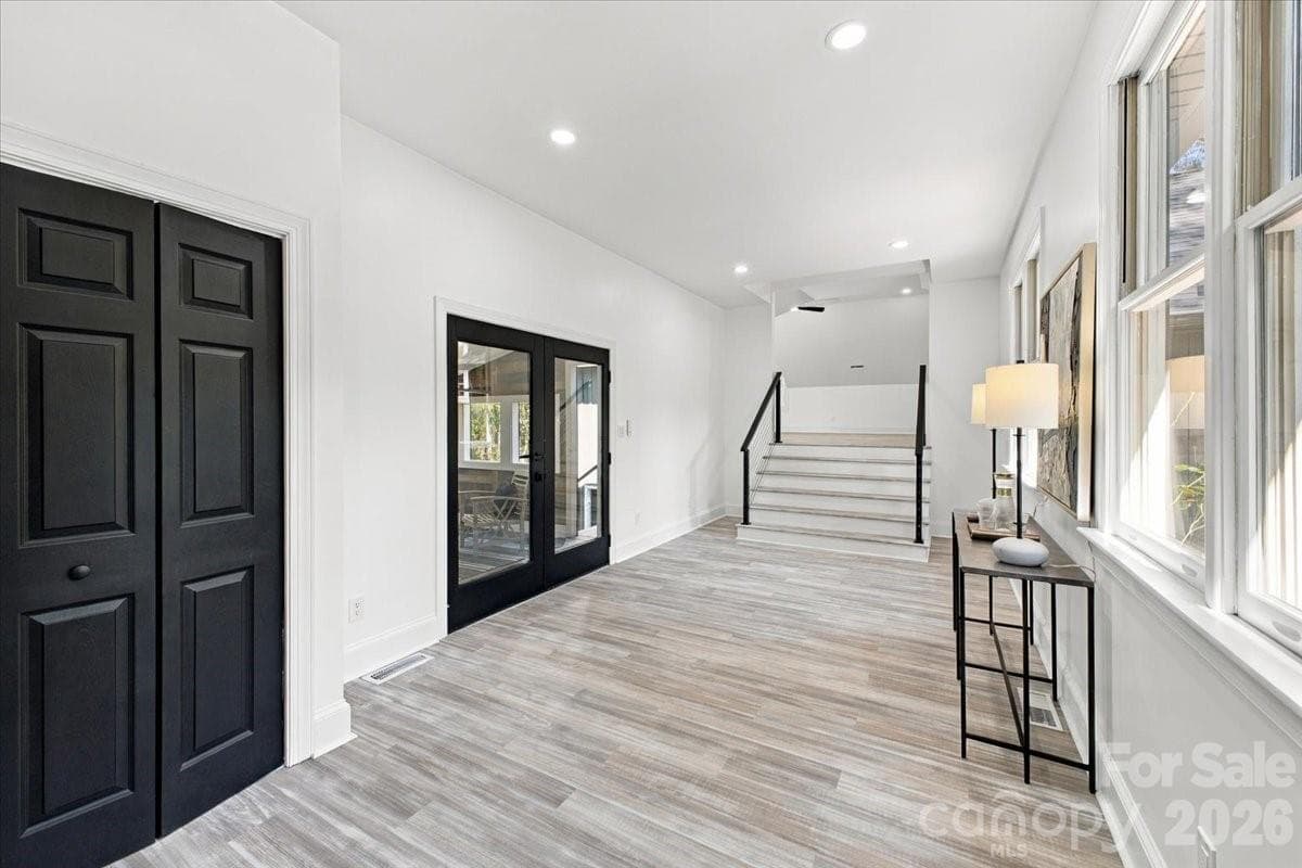 Laundry/Breezeway - 3301 Archdale Drive, Charlotte
