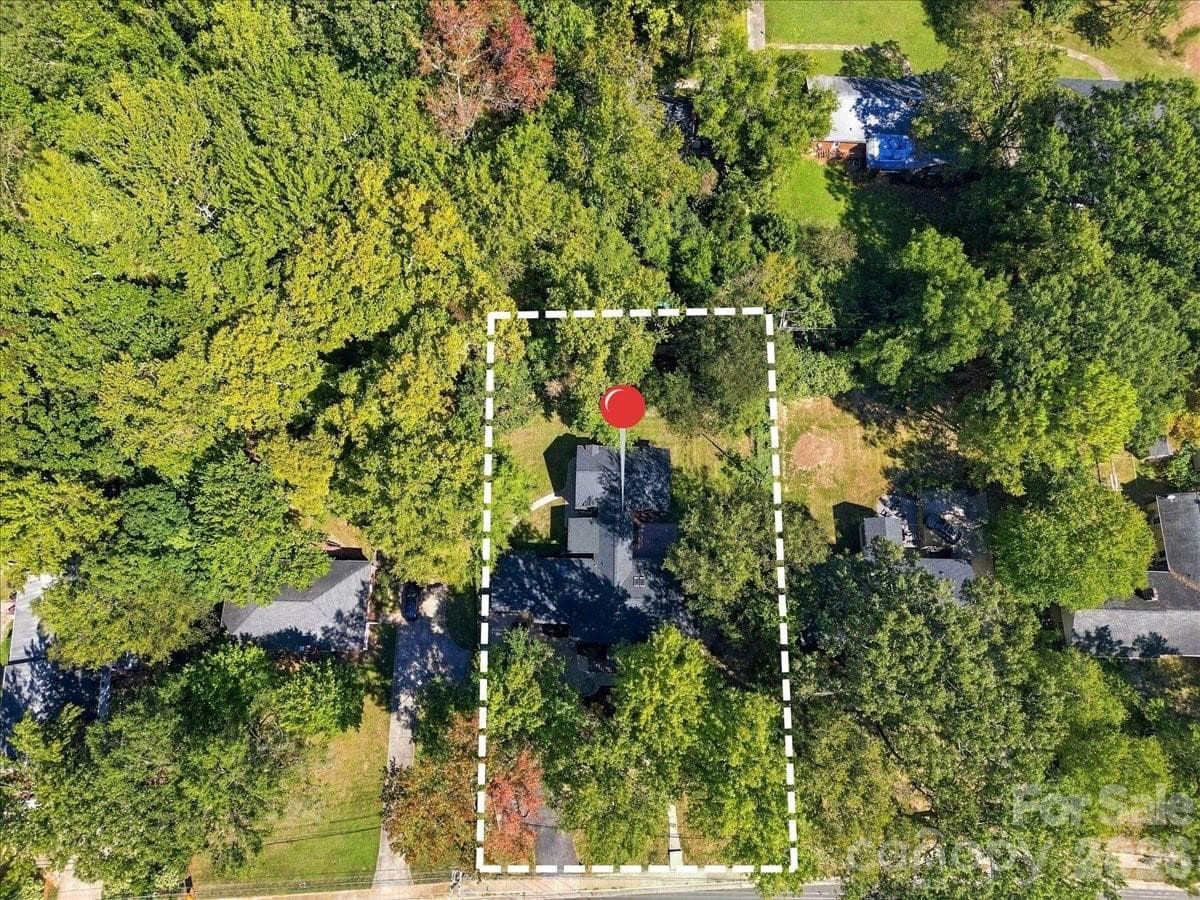 Single Family Residence at 3301 Archdale Drive, Charlotte, photo 35 of 37