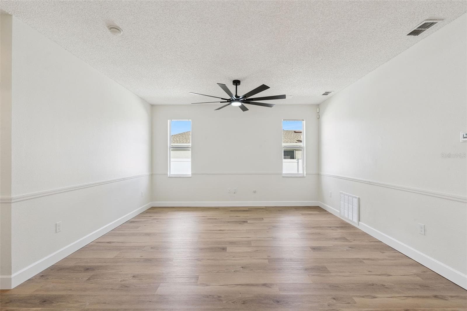 Single Family Residence at 406 BRIDGEWATER CT, KISSIMMEE, photo 23 of 36