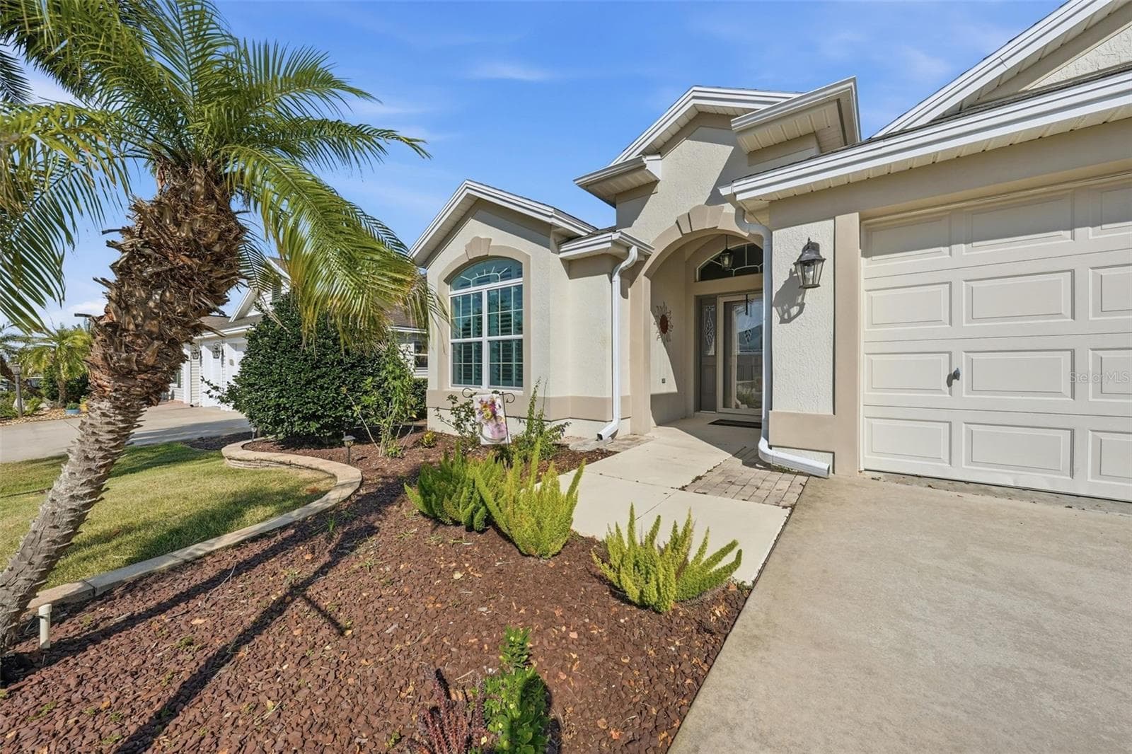 Single Family Residence at 1385 HACKBERRY PL, THE VILLAGES, photo 2 of 42