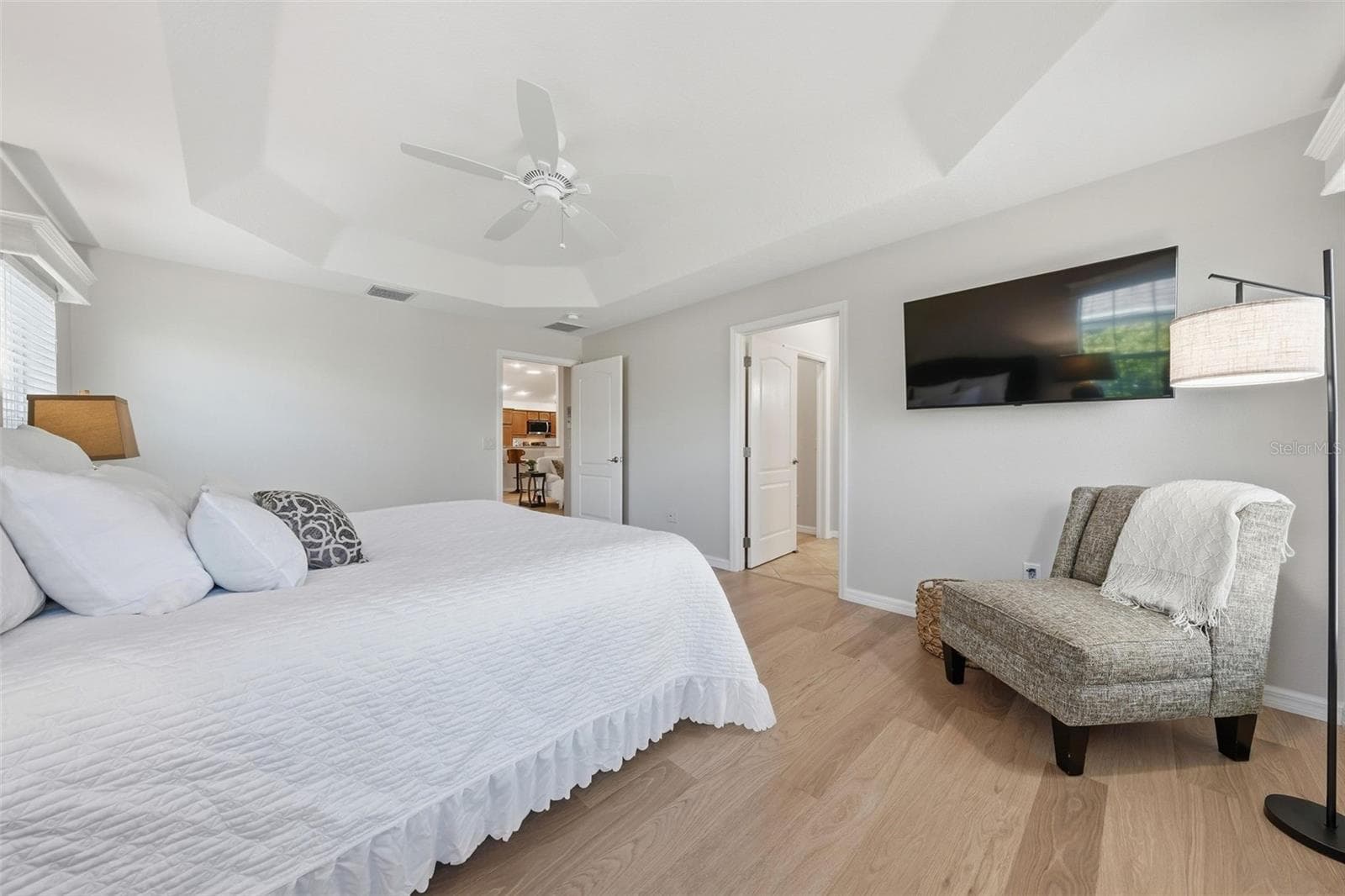 Single Family Residence at 1385 HACKBERRY PL, THE VILLAGES, photo 15 of 42
