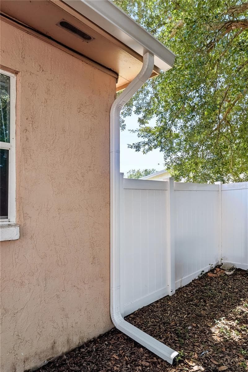 BRAND NEW GUTTERS - 2280 HAGEN AVE, DELTONA