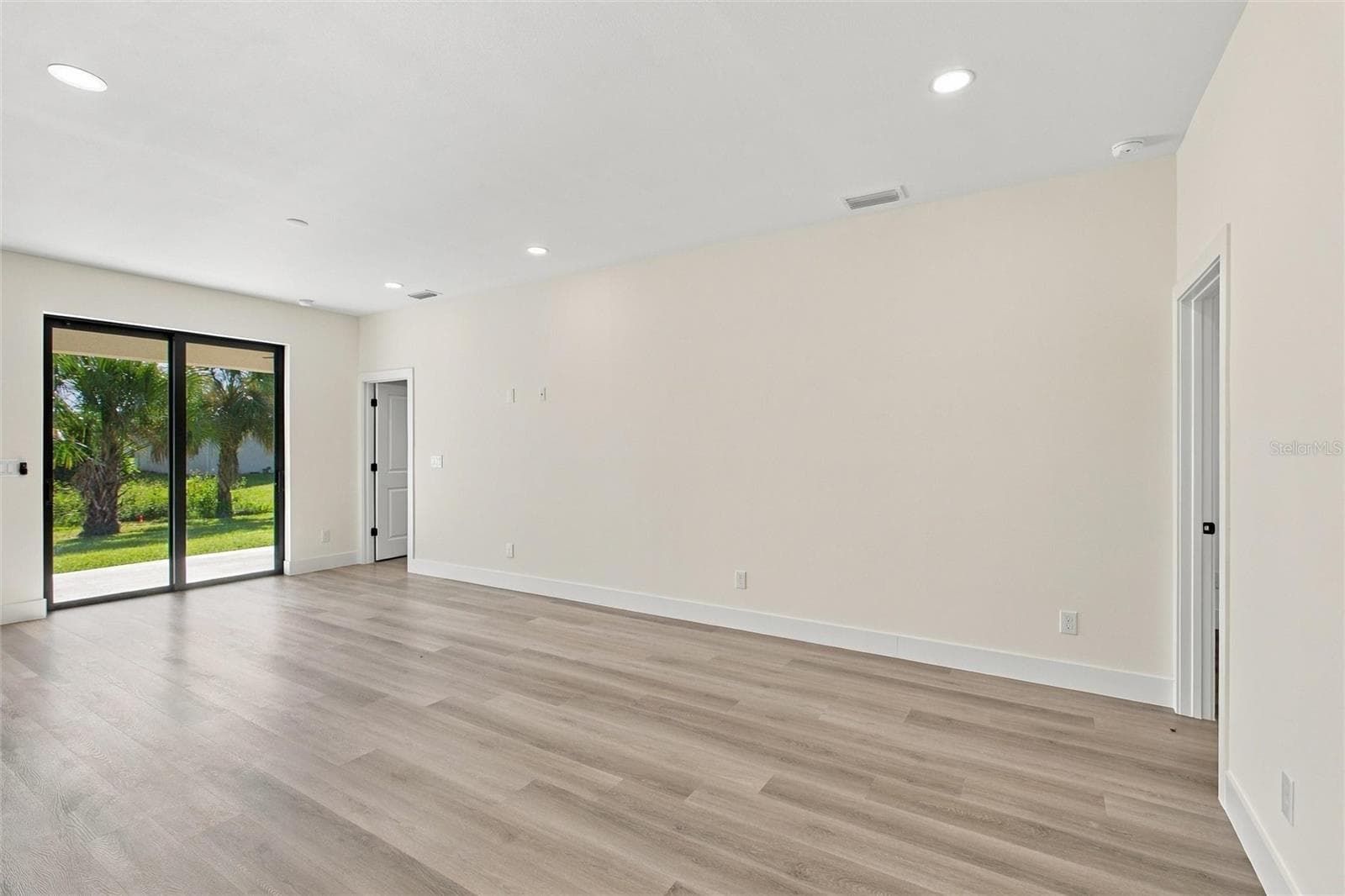 Single Family Residence at 2144 NABBLE LN, NORTH PORT, photo 10 of 39