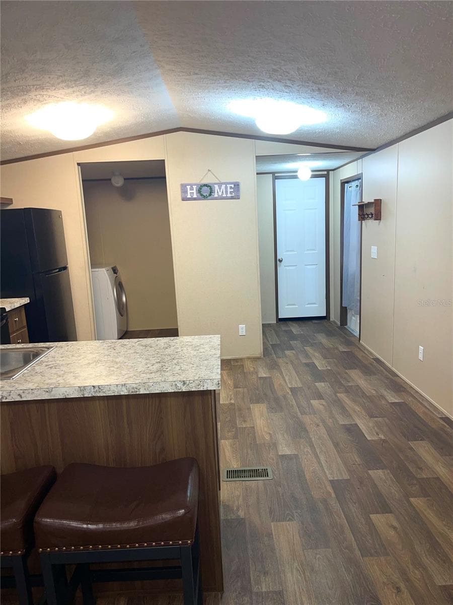 Manufactured Home at 7231 NW 28TH LN, CHIEFLAND, photo 10 of 41