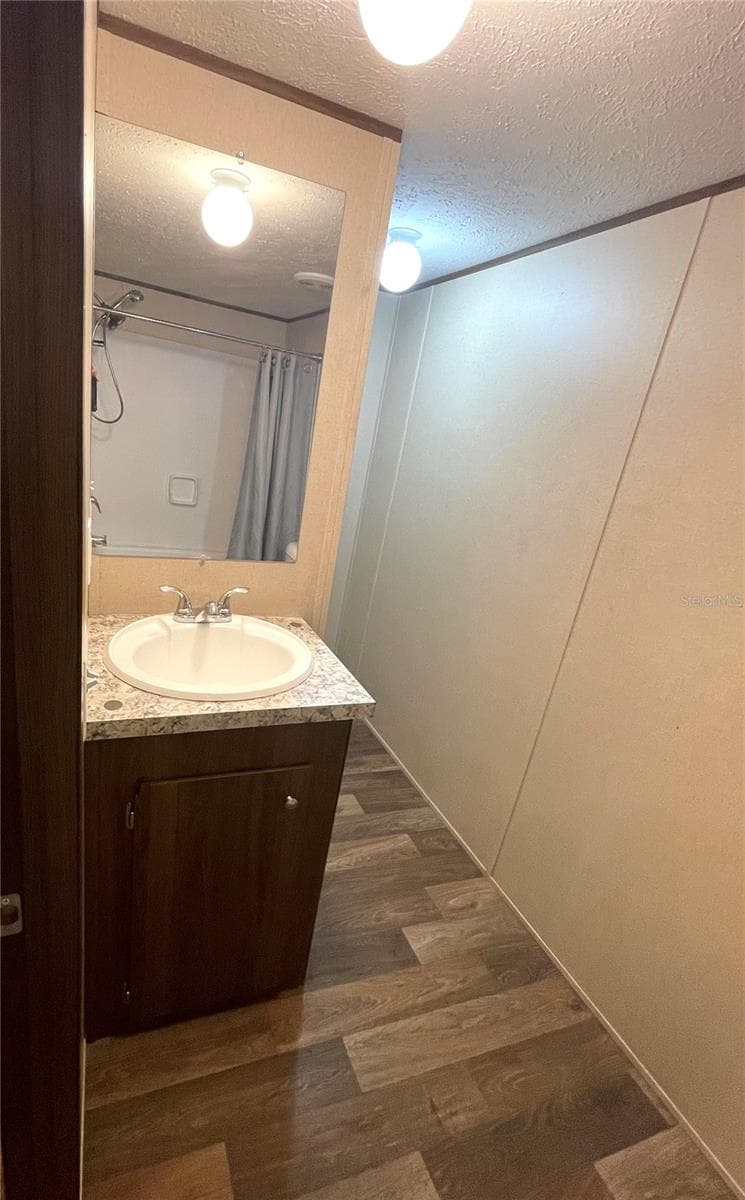 Master Bath - 7231 NW 28TH LN, CHIEFLAND