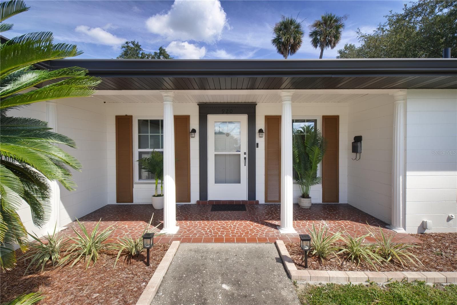 Single Family Residence at 920 ORANGE AVE, TAVARES, photo 3 of 49