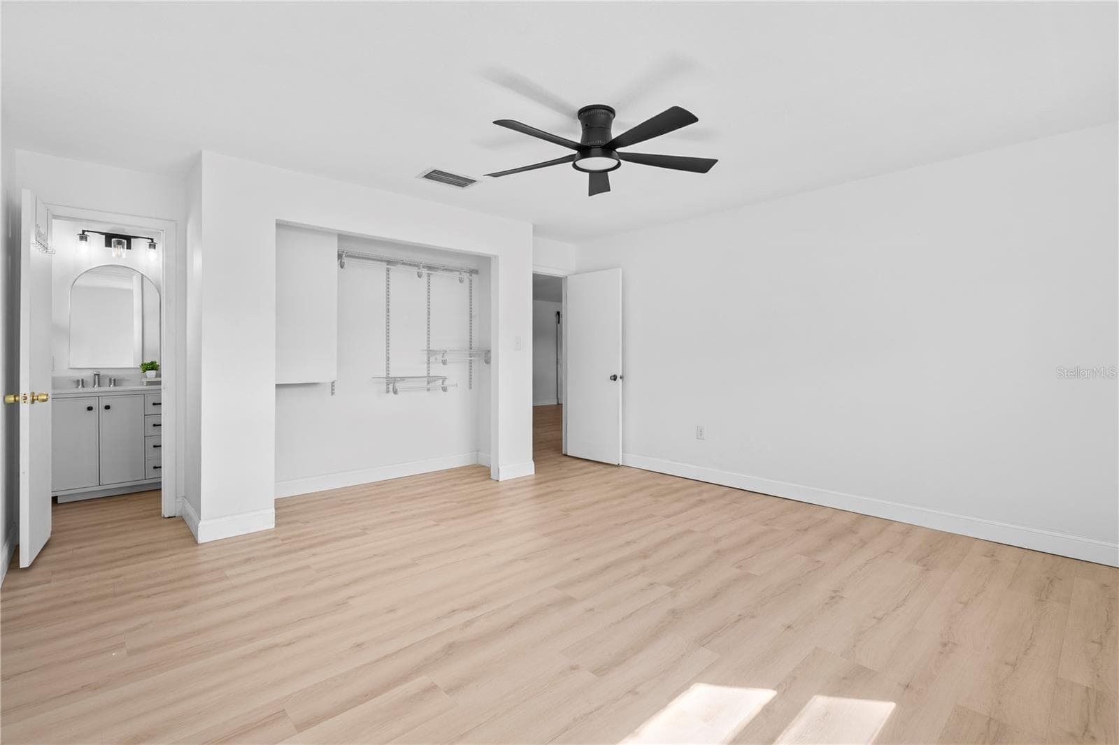 Single Family Residence at 920 ORANGE AVE, TAVARES, photo 21 of 49