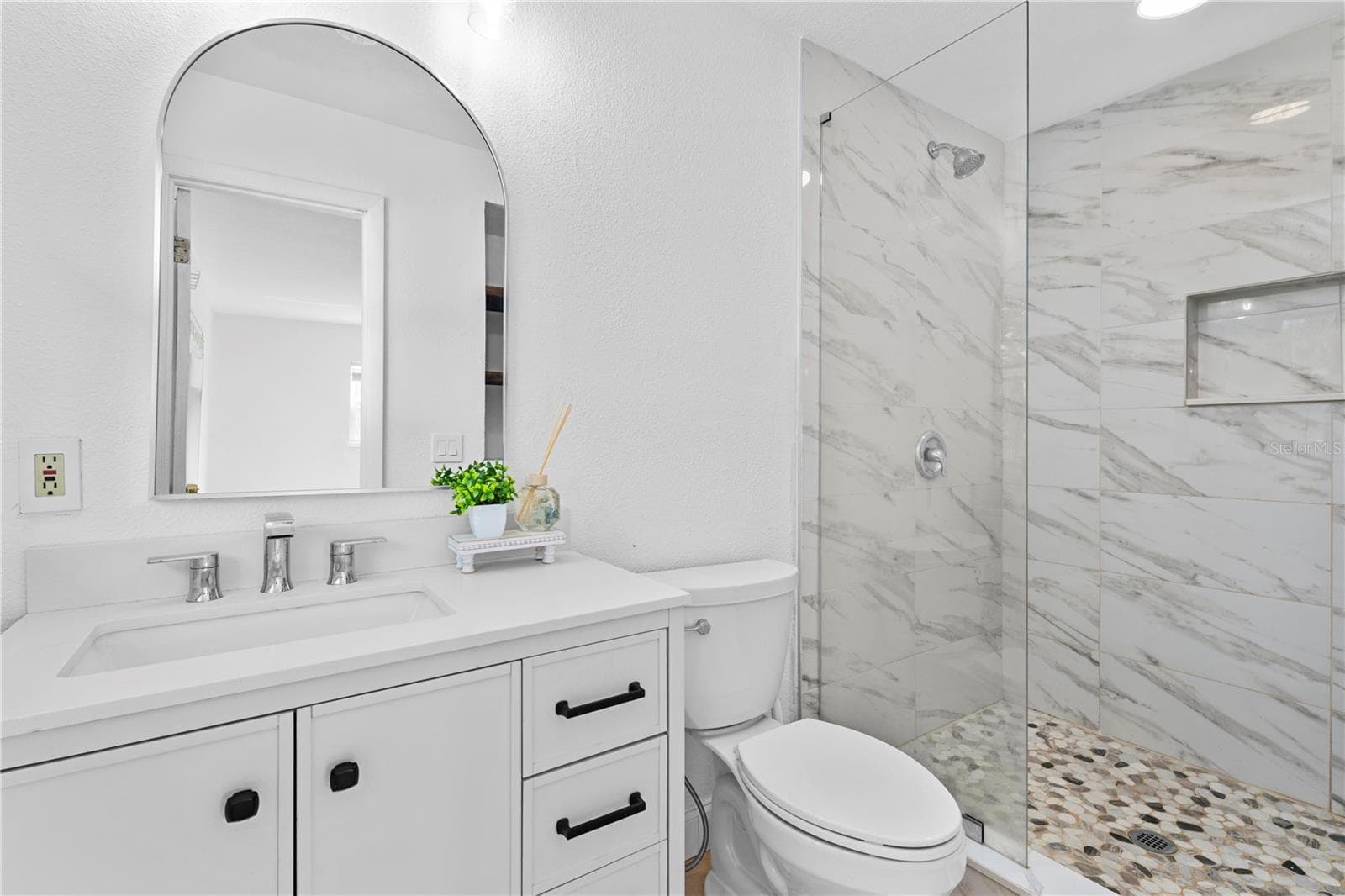 Single Family Residence at 920 ORANGE AVE, TAVARES, photo 22 of 49