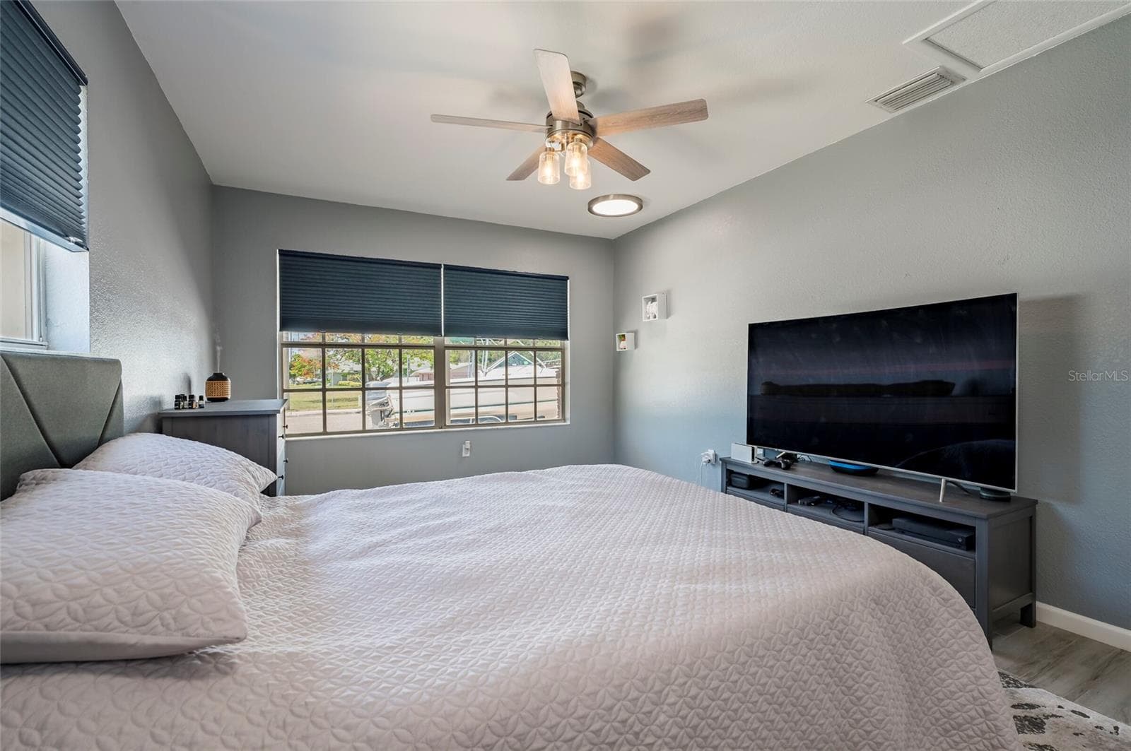 Single Family Residence at 504 OMAHA ST, PALM HARBOR, photo 19 of 41