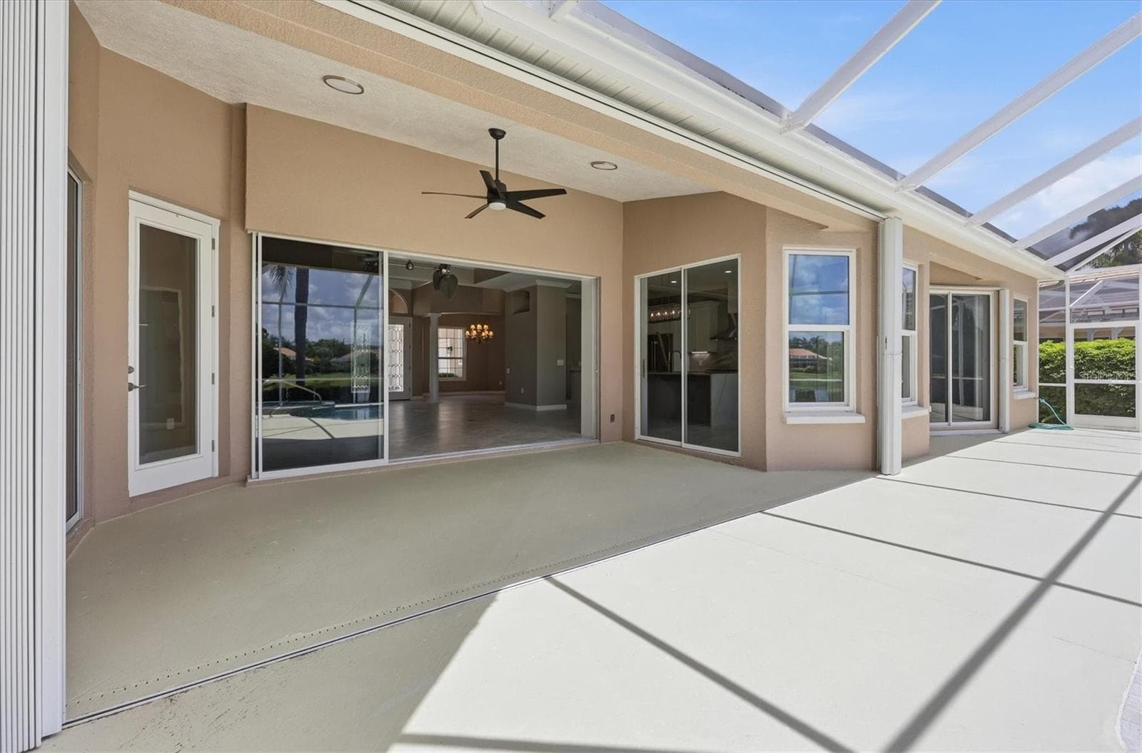 Single Family Residence at 8160 COLLINGWOOD CT, UNIVERSITY PARK, photo 12 of 92