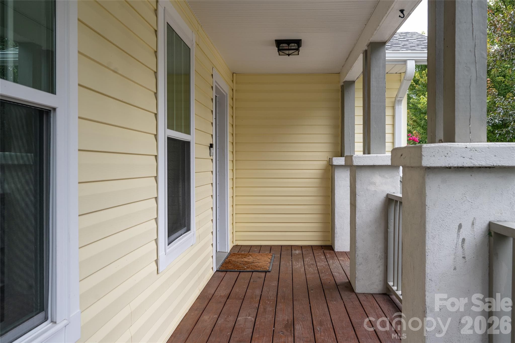 Covered Front Porch - 124 Soulshine Court, Asheville