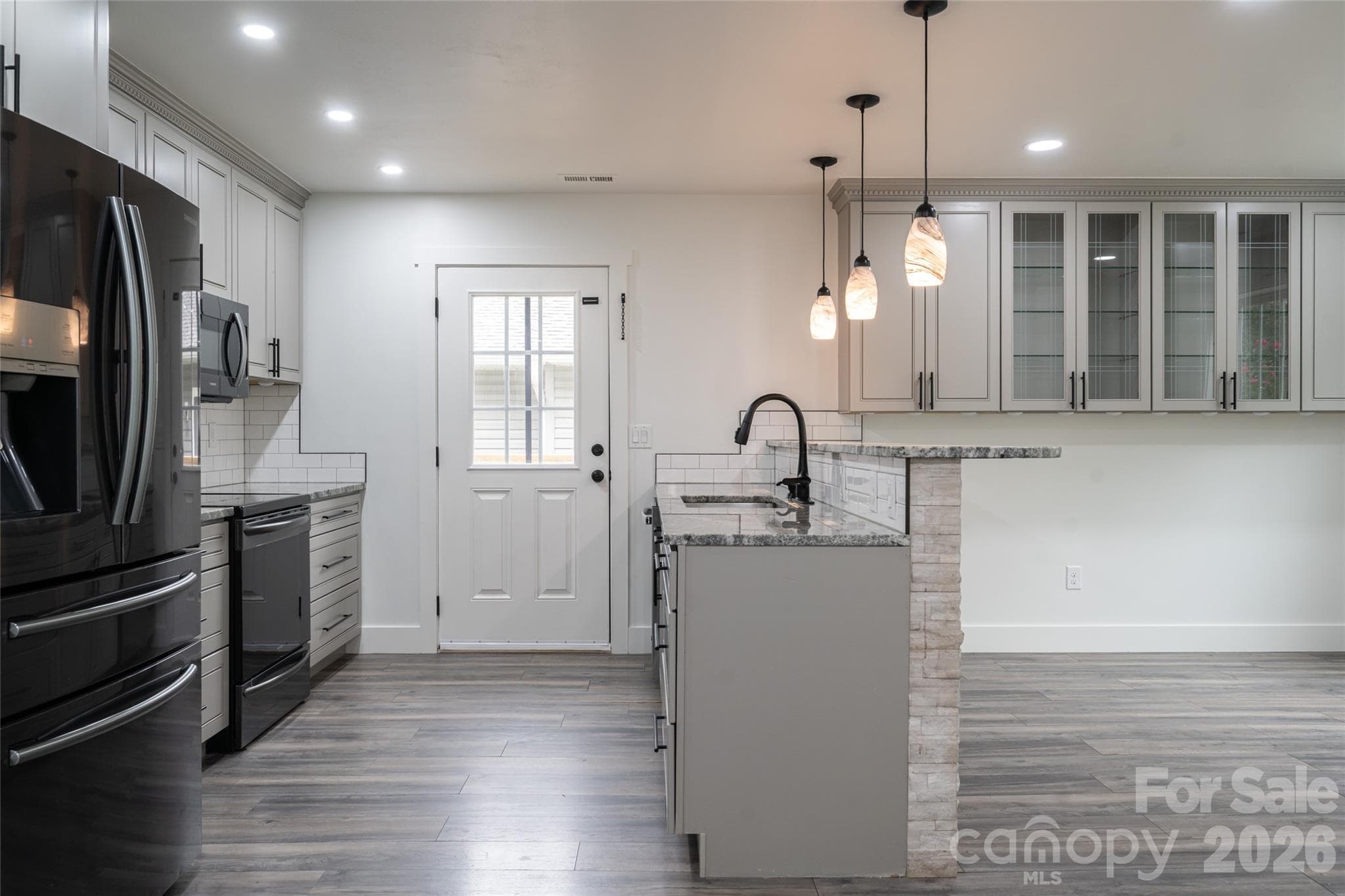 Single Family Residence at 124 Soulshine Court, Asheville, photo 11 of 36