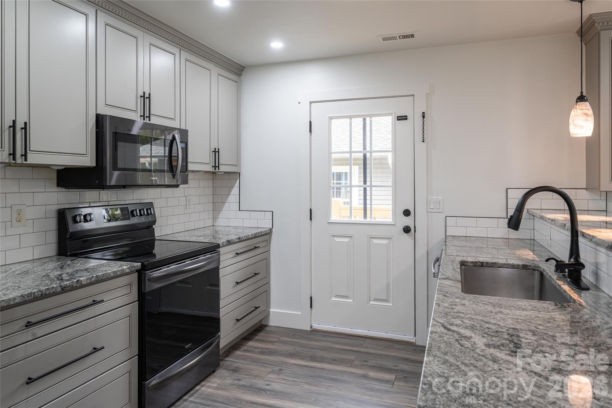 Single Family Residence at 124 Soulshine Court, Asheville, photo 13 of 36