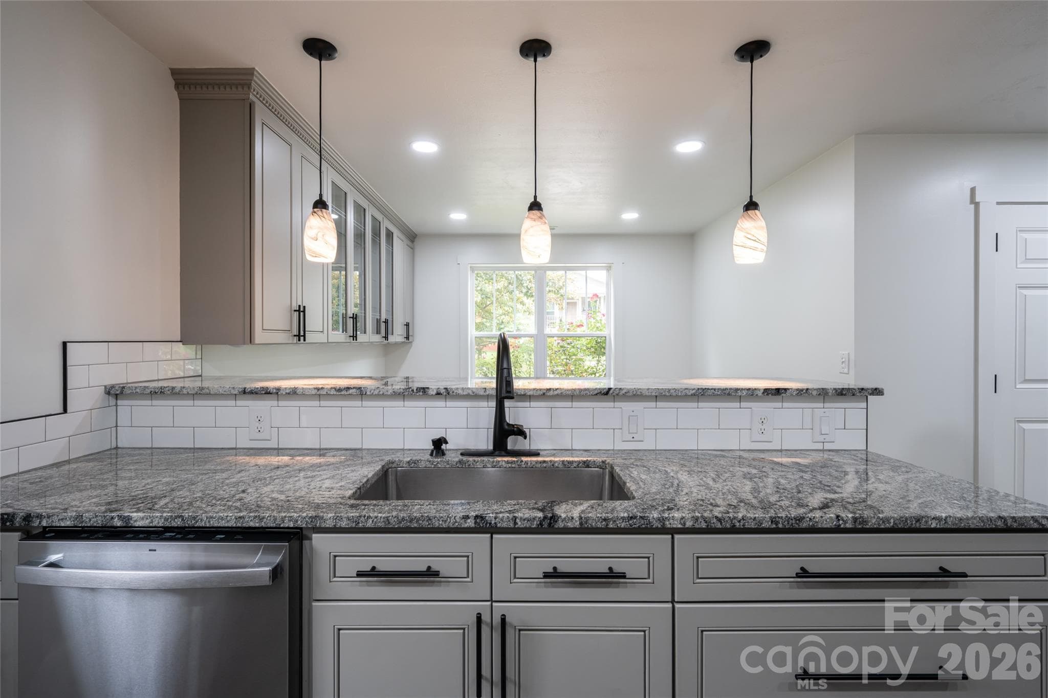 Single Family Residence at 124 Soulshine Court, Asheville, photo 14 of 36