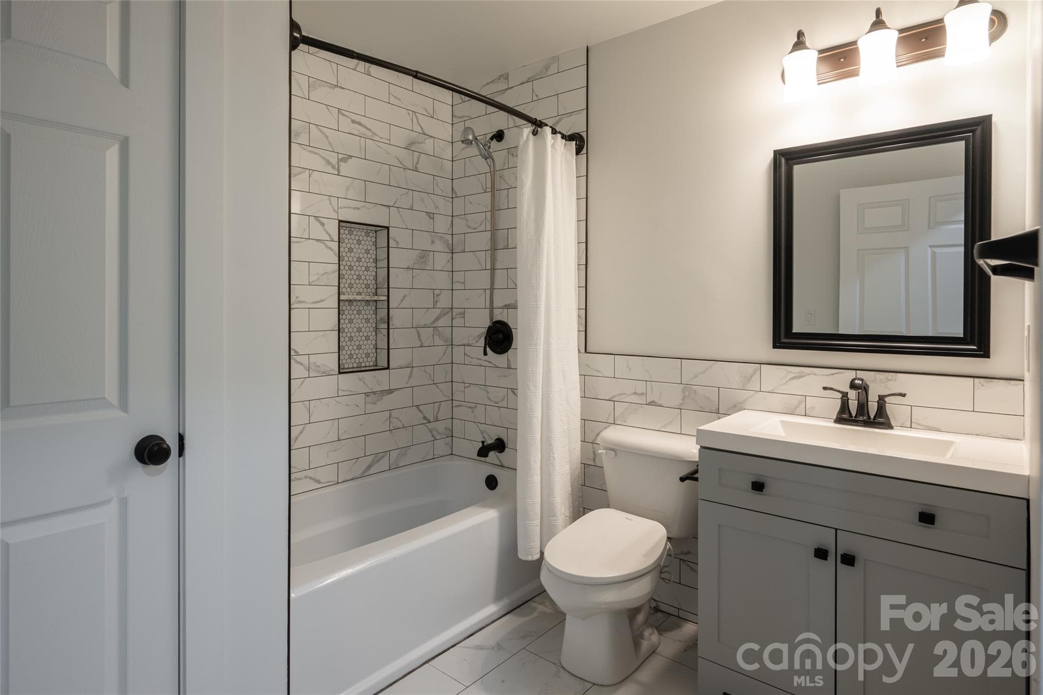 Guest Bathroom - 124 Soulshine Court, Asheville