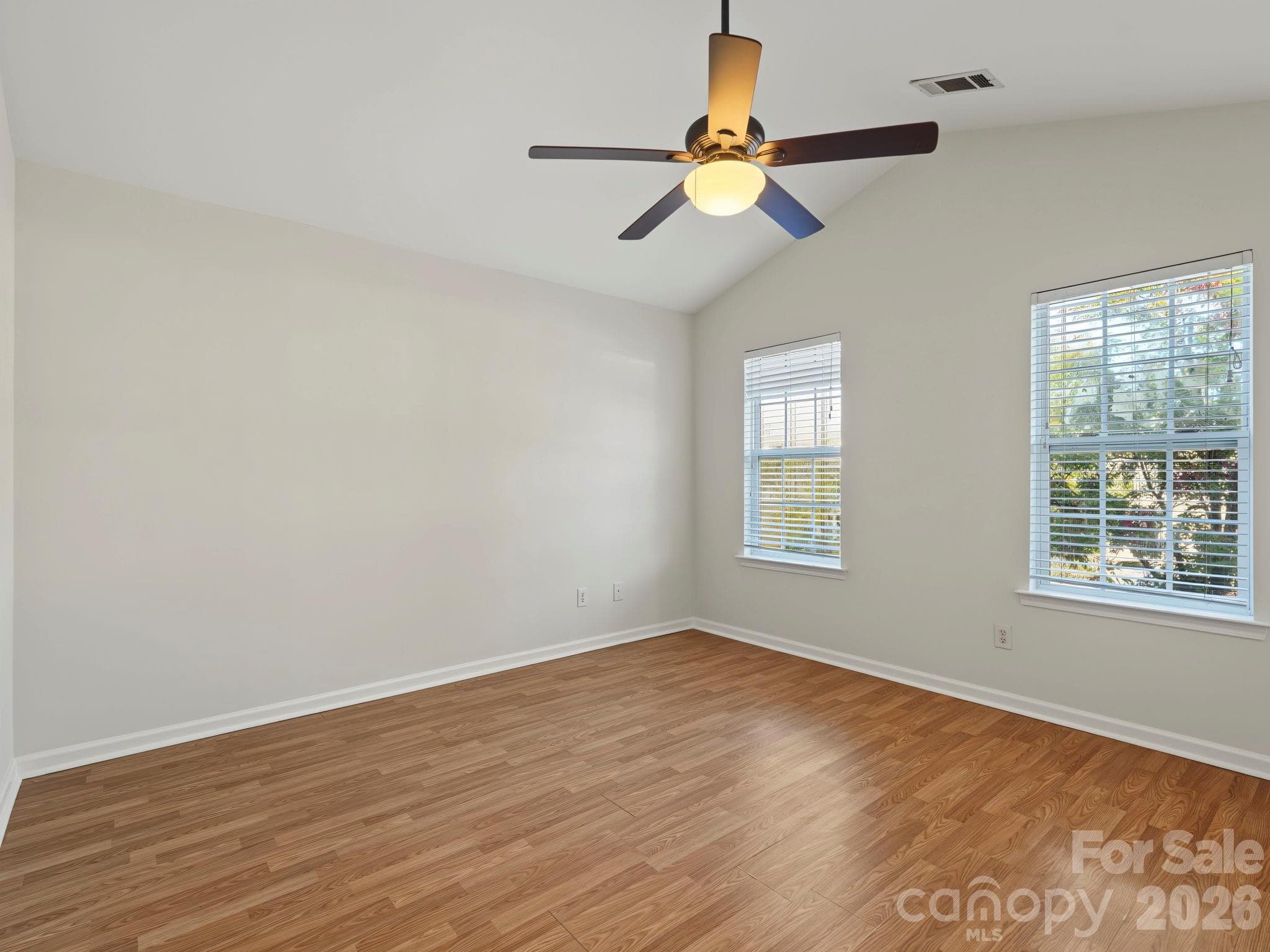 Single Family Residence at 5724 Henderson Oaks Drive, Charlotte, photo 16 of 37