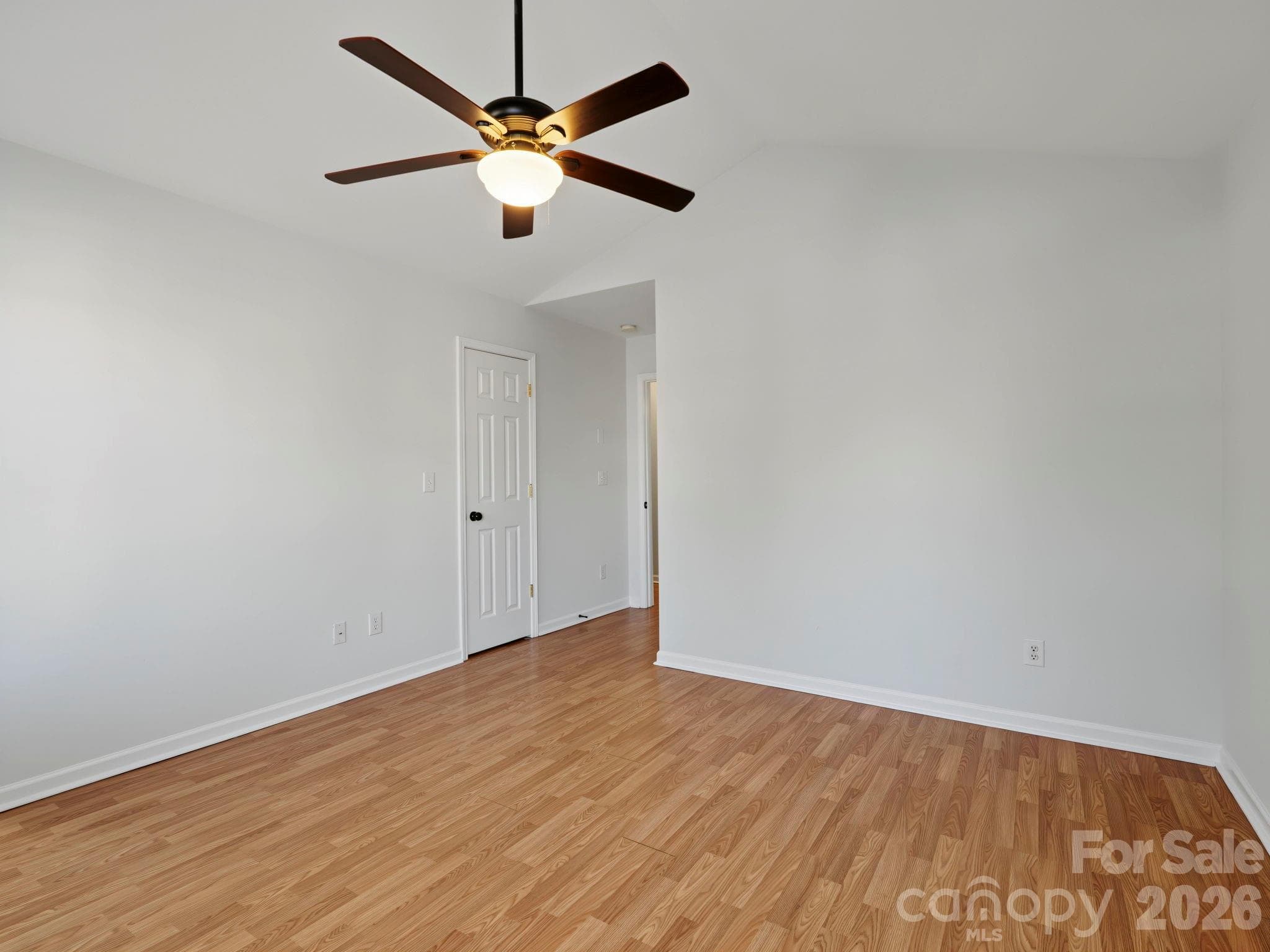 Single Family Residence at 5724 Henderson Oaks Drive, Charlotte, photo 18 of 37
