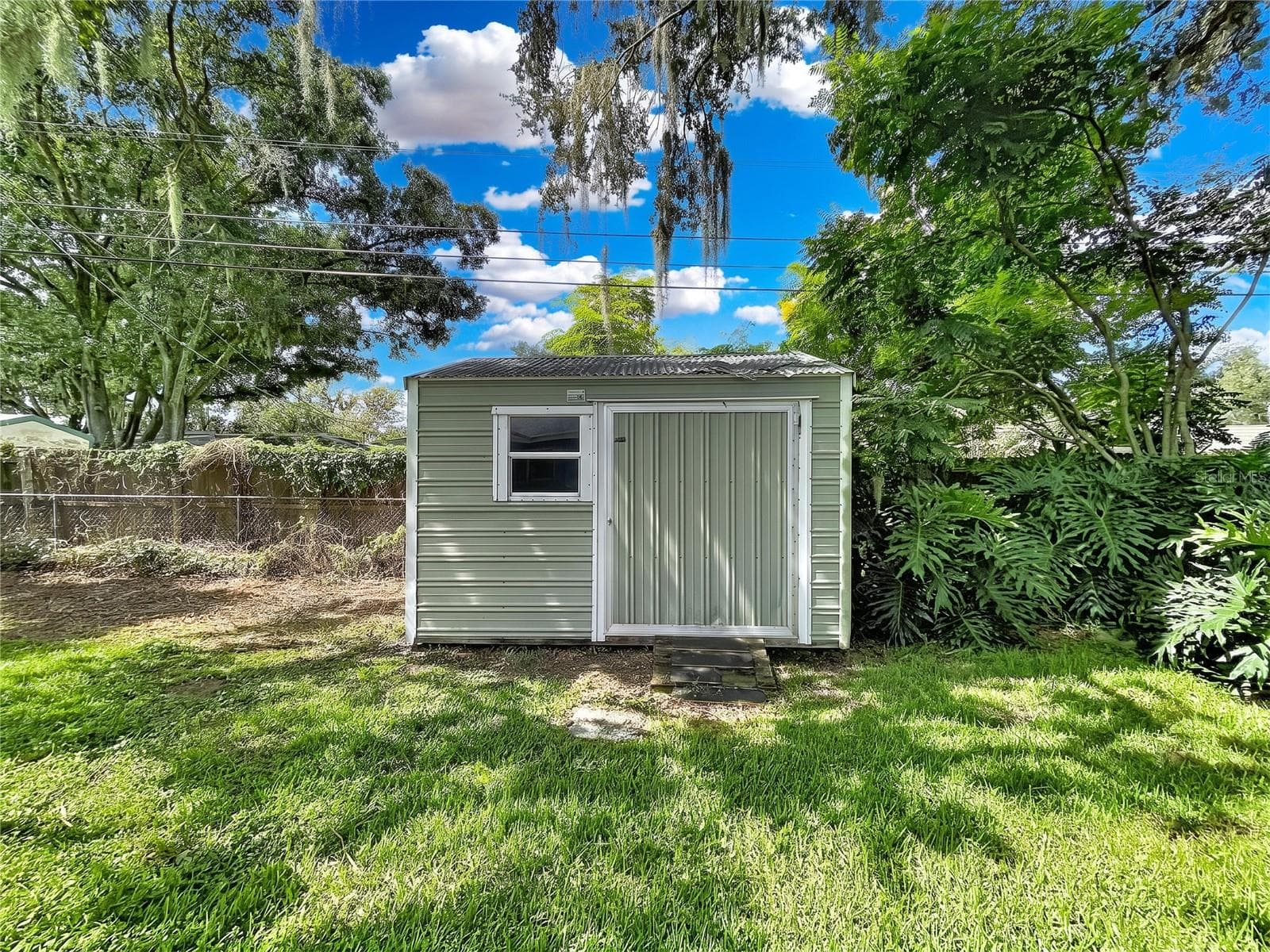 Storage Shed - 903 TANGELO PLACE PL, BRANDON
