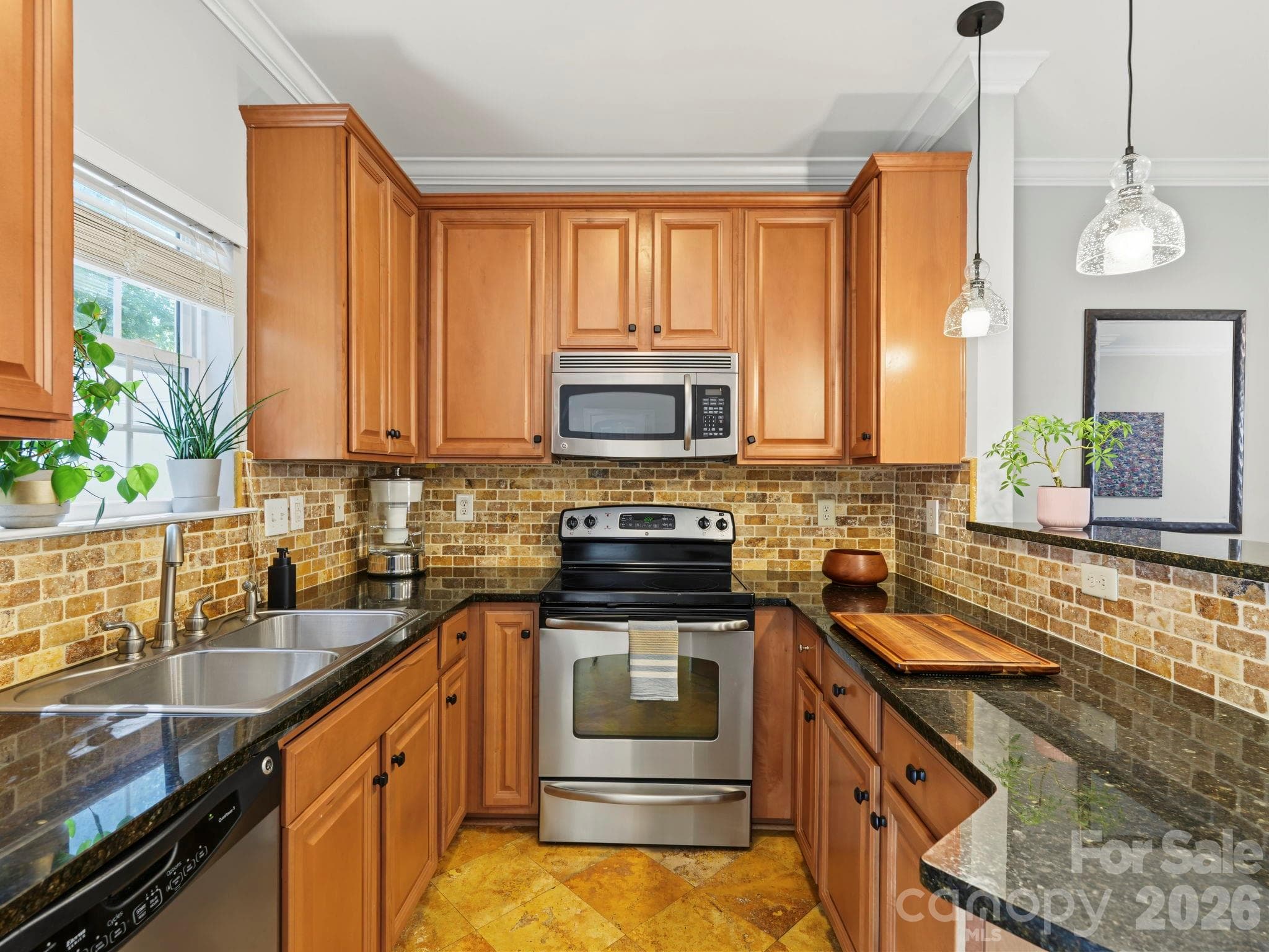 Townhouse at 4460 Yoruk Forest Lane, Charlotte, photo 9 of 34