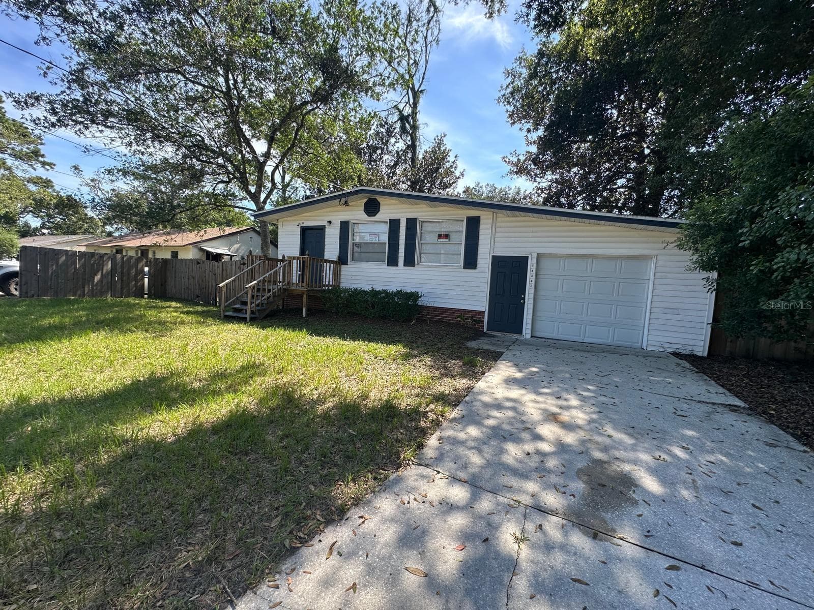 Front of House - 1430 RON RD, JACKSONVILLE