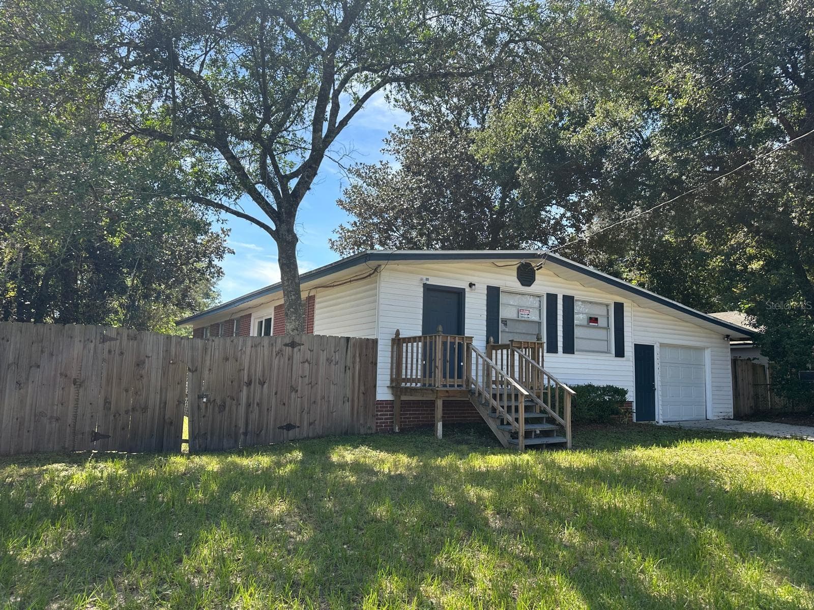 Front of House - 1430 RON RD, JACKSONVILLE