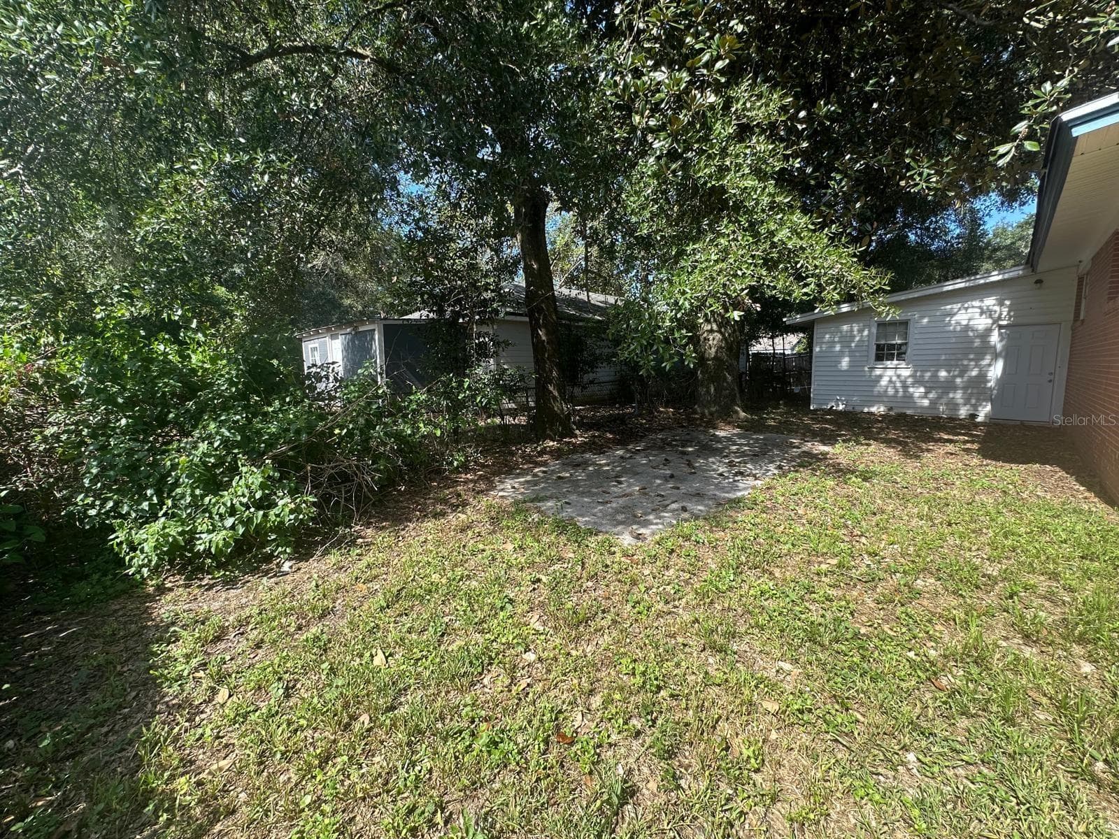 Backyard - 1430 RON RD, JACKSONVILLE