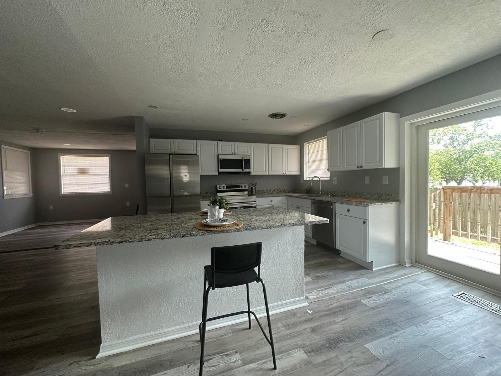 Kitchen - 1430 RON RD, JACKSONVILLE