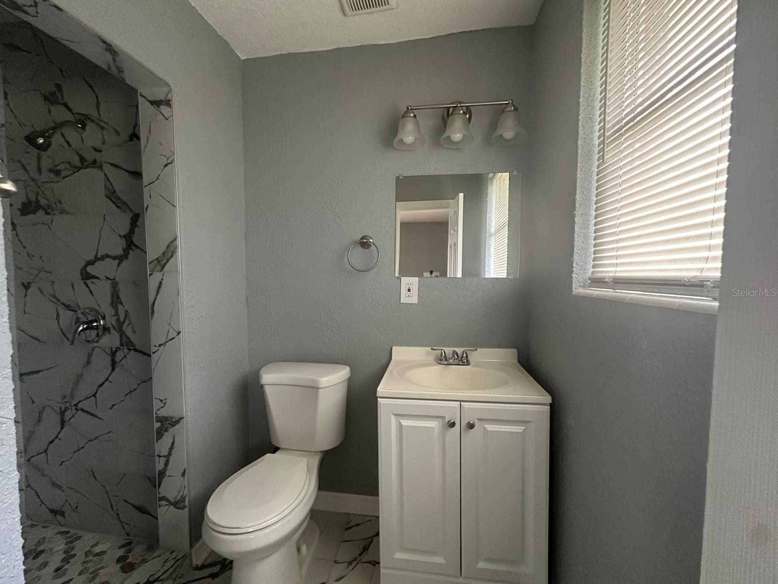 Primary Bedroom Ensuite Bathroom - 1430 RON RD, JACKSONVILLE