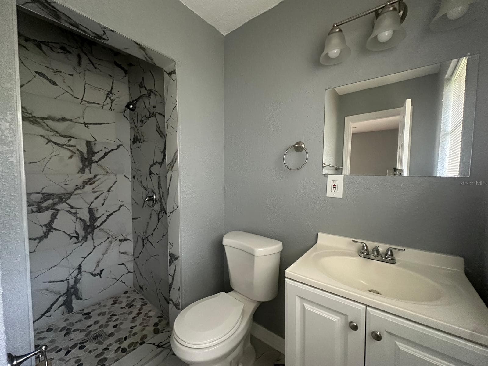 Primary Bedroom Ensuite Bathroom - 1430 RON RD, JACKSONVILLE