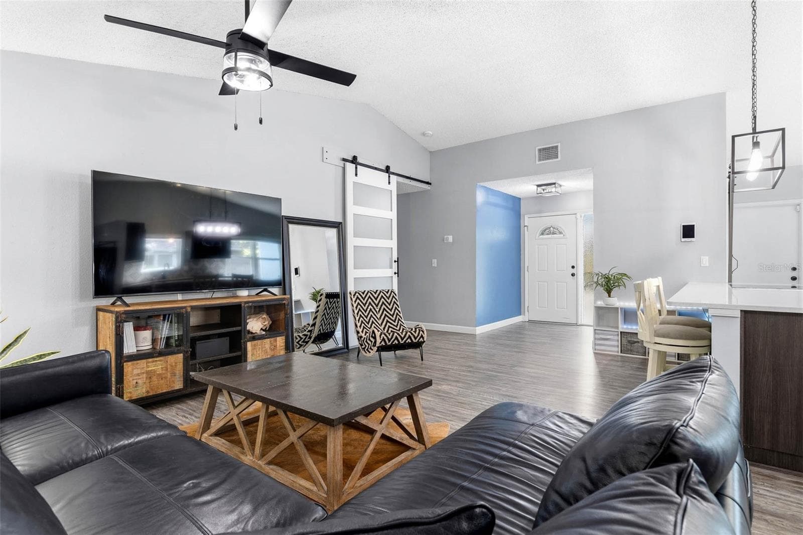 Single Family Residence at 724 GLENGARY LN, PALM HARBOR, photo 12 of 35
