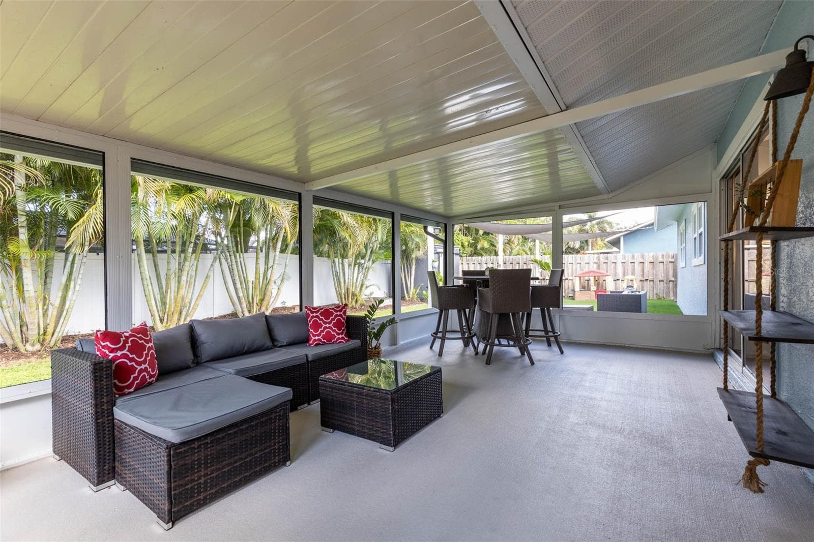 Single Family Residence at 724 GLENGARY LN, PALM HARBOR, photo 27 of 35
