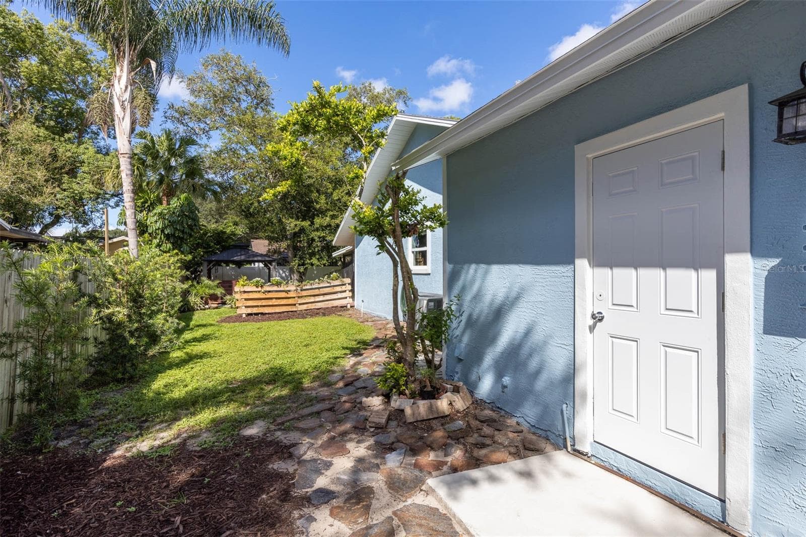 Single Family Residence at 724 GLENGARY LN, PALM HARBOR, photo 32 of 35