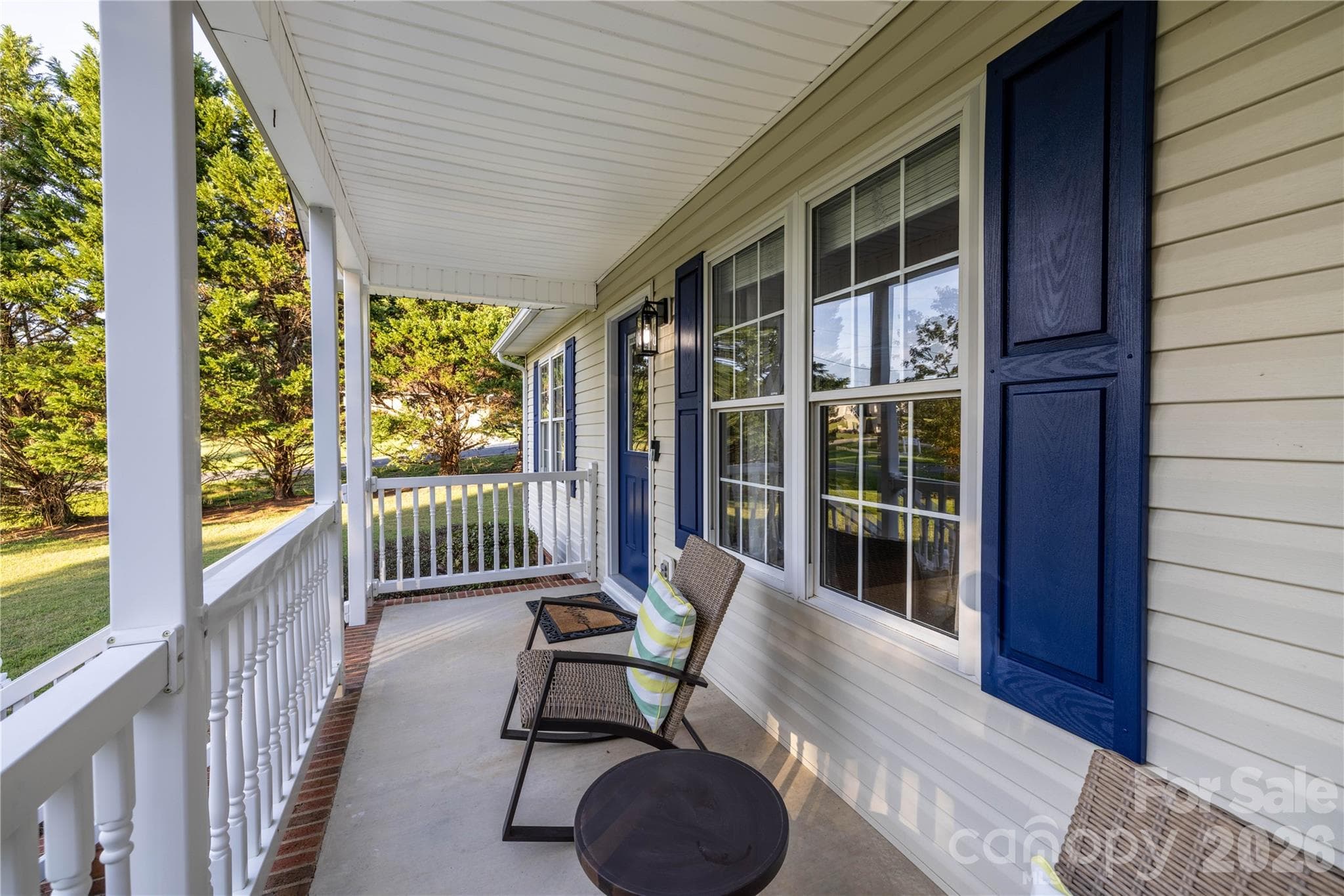 Rocking Chair Front Porch - 32802 Austin Road, New London