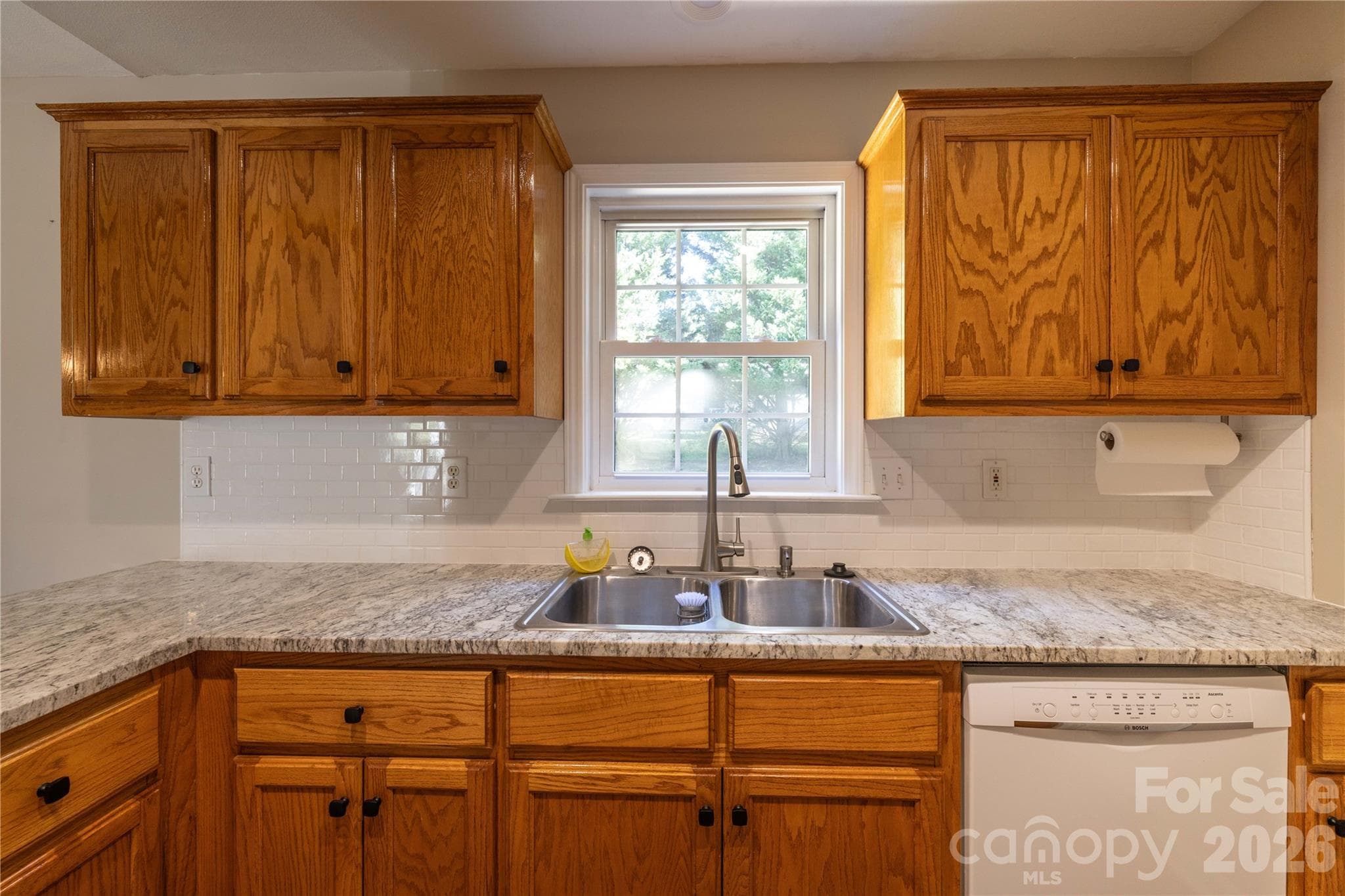 Kitchen New Counter Tops & Backsplash - 32802 Austin Road, New London