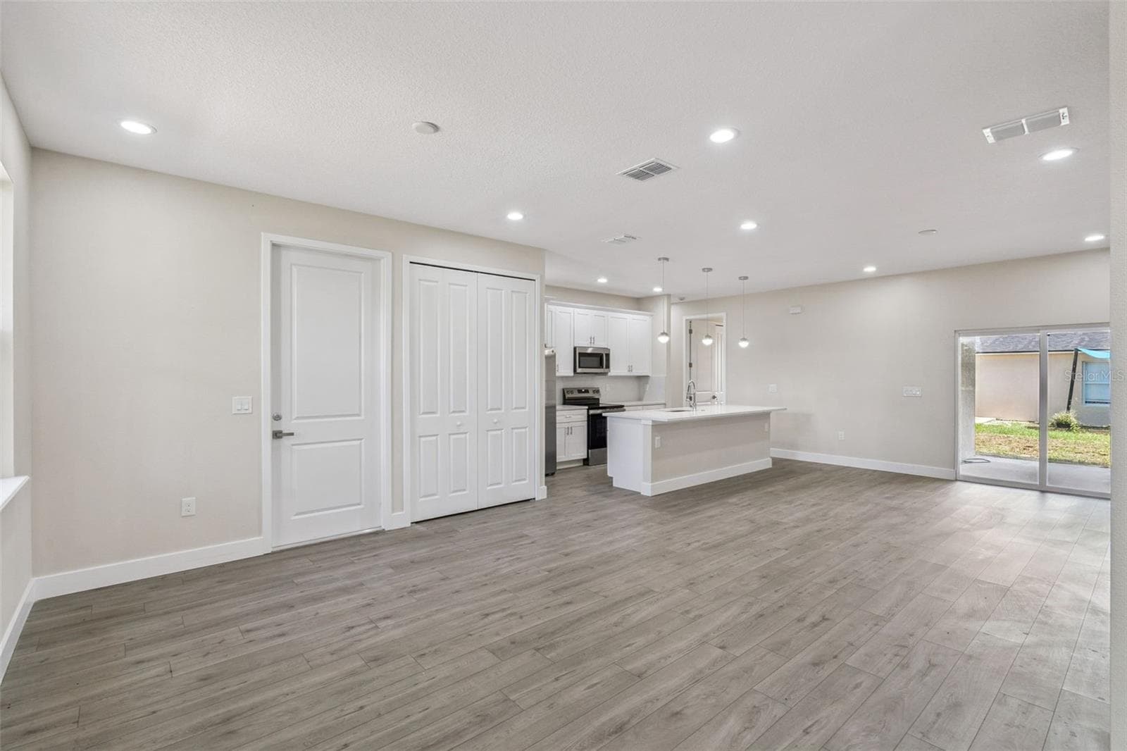 Single Family Residence at 1444 SARASOTA DR, POINCIANA, photo 5 of 28