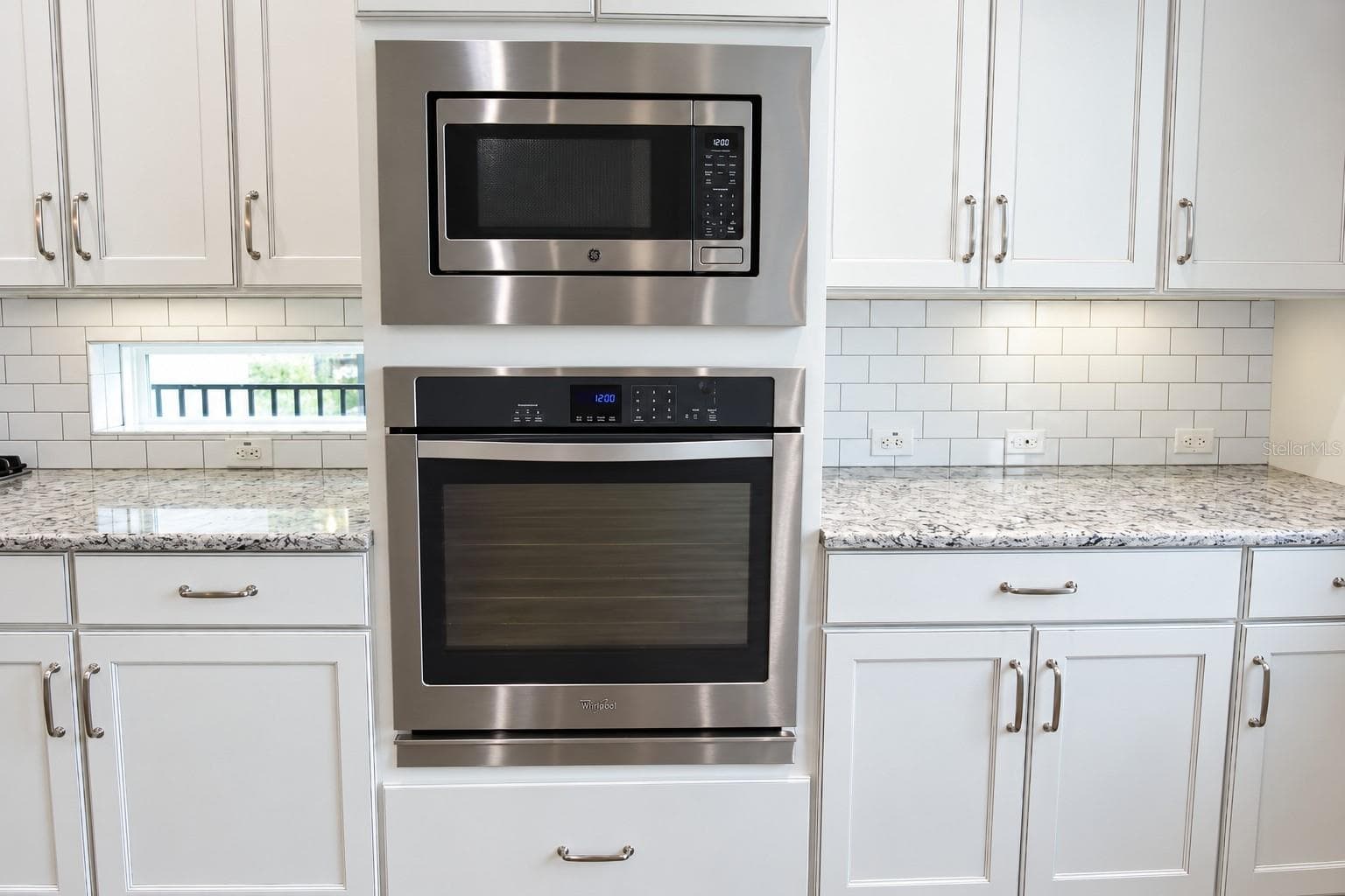 Single Family Residence at 14735 CARAVAN AVE, ODESSA, photo 10 of 104