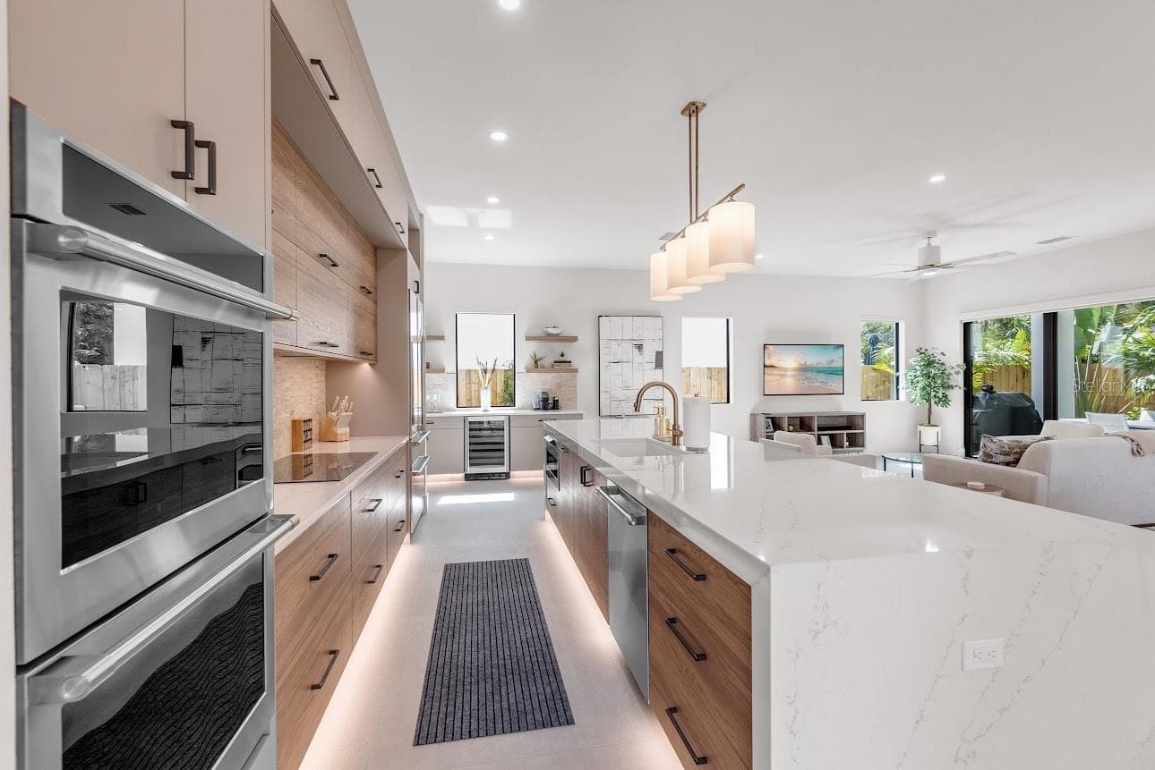 Kitchen, Living, Dining - 2425 TEMPLE ST, SARASOTA