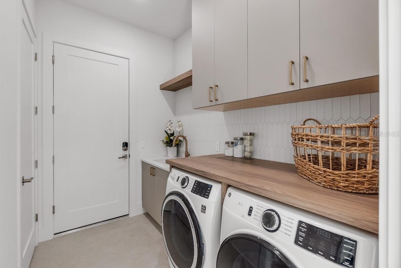 Laundry Room - 2425 TEMPLE ST, SARASOTA