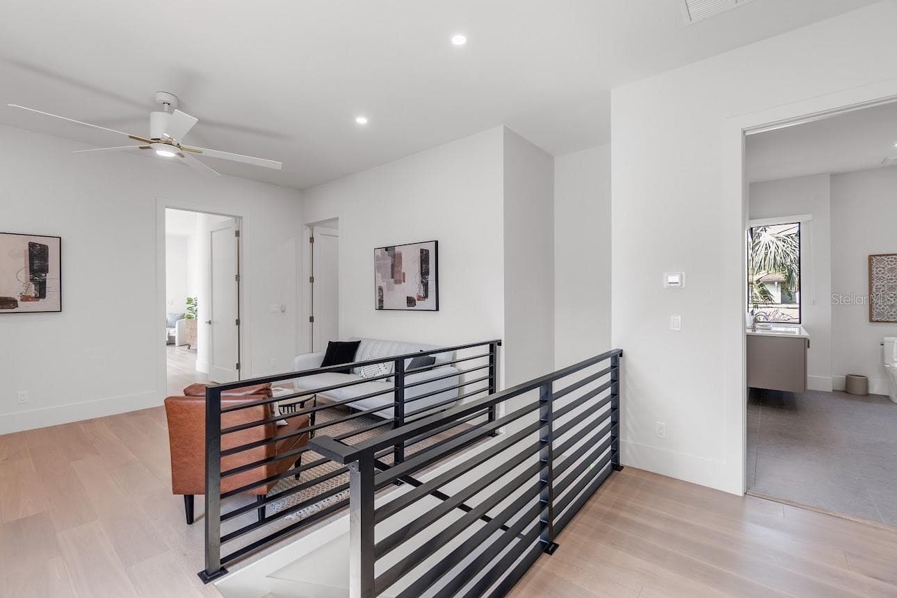 Loft - 2425 TEMPLE ST, SARASOTA