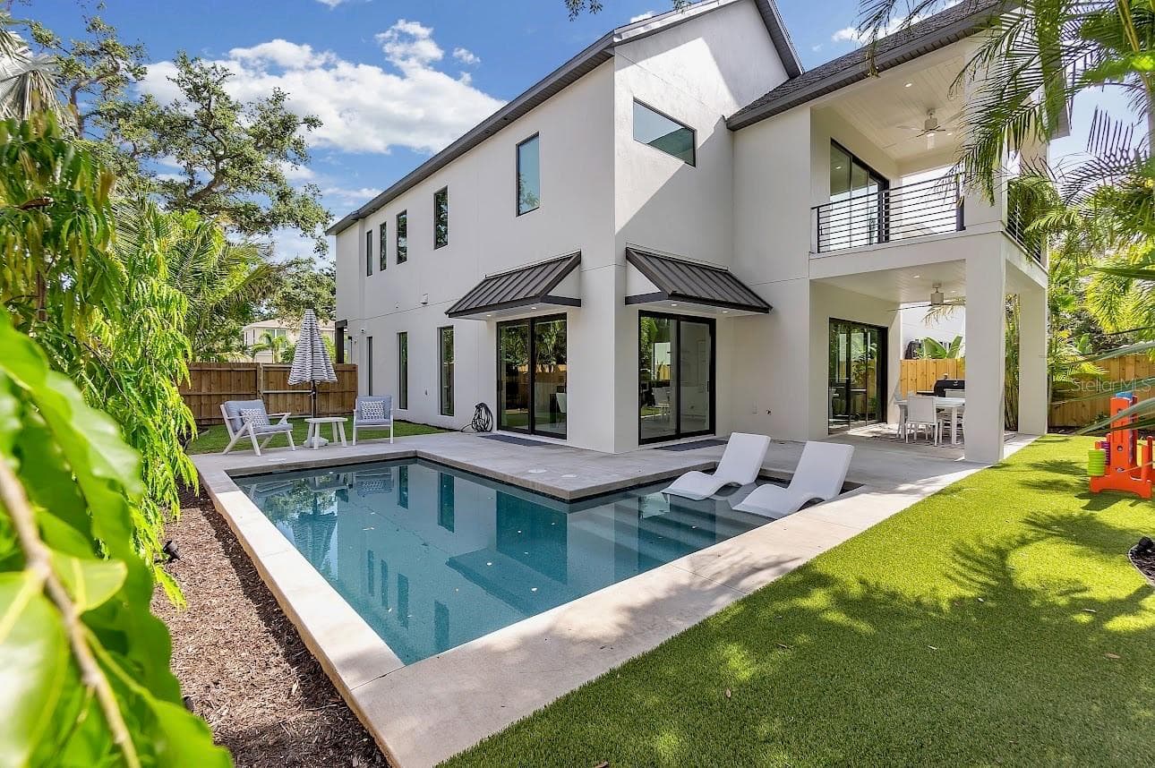 Single Family Residence at 2425 TEMPLE ST, SARASOTA, photo 48 of 51