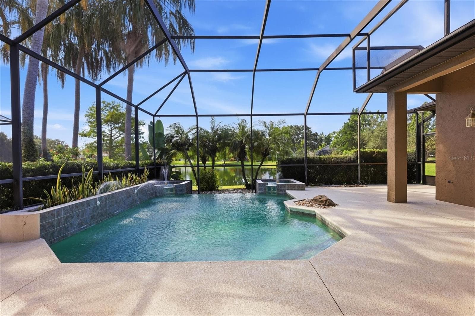 Pool with water views - 13802 NIGHTHAWK TER, LAKEWOOD RANCH