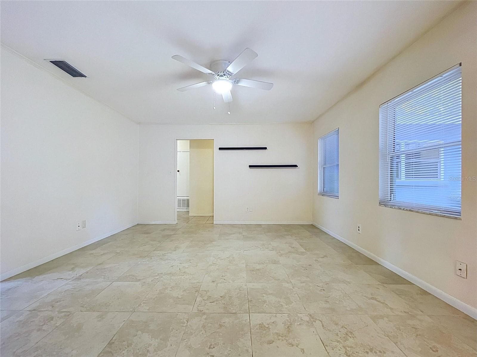 Family Rm - 903 TANGELO PLACE PL, BRANDON