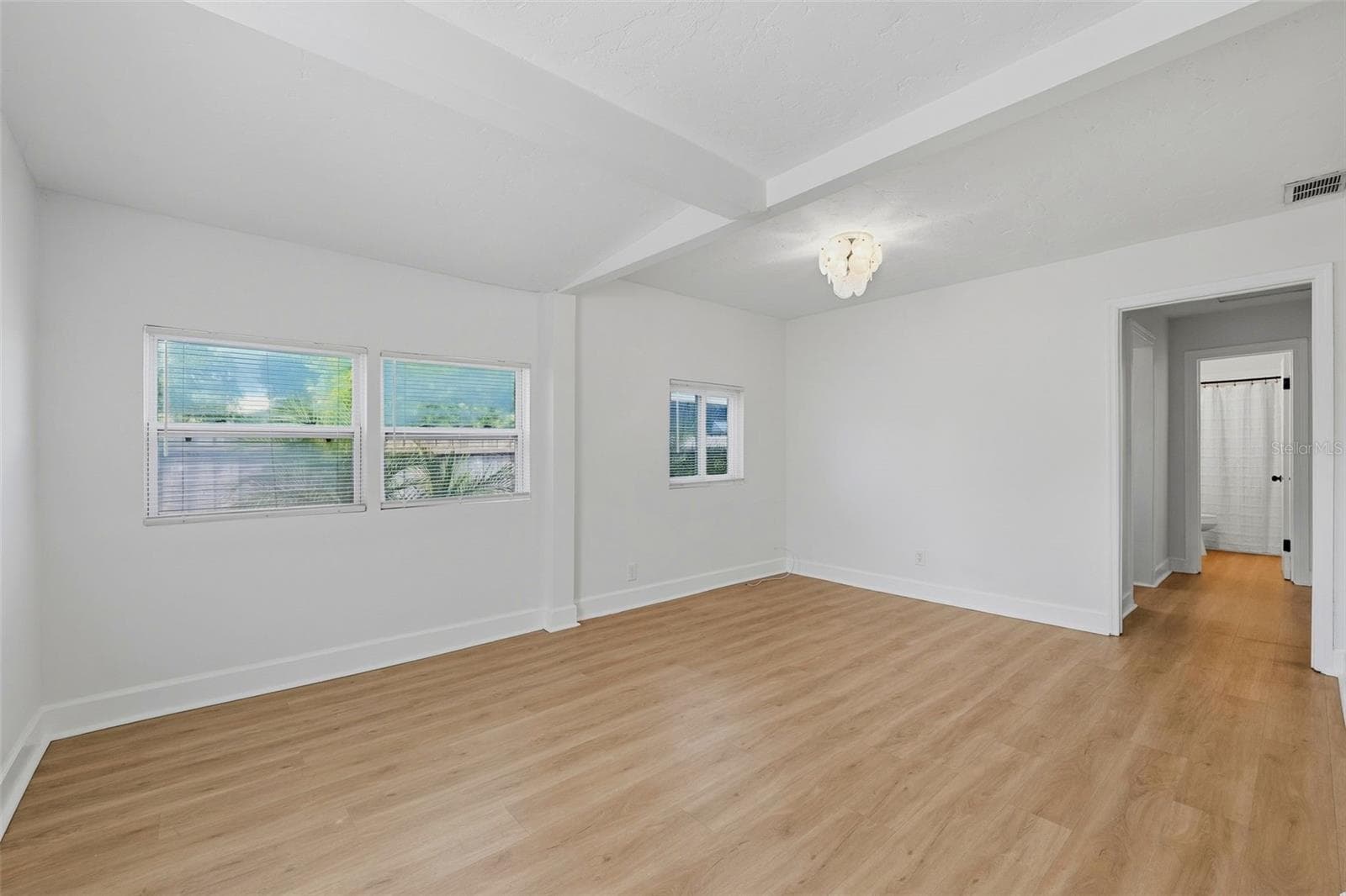 Single Family Residence at 1751 29TH AVE N, ST PETERSBURG, photo 4 of 44