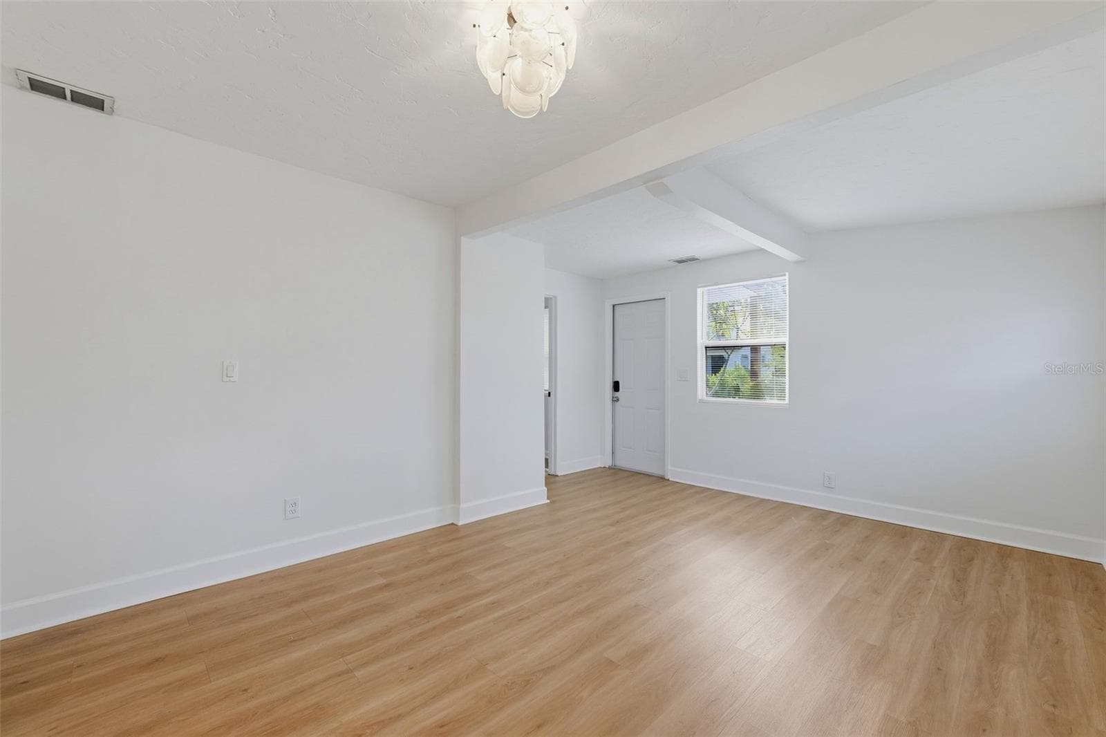 Single Family Residence at 1751 29TH AVE N, ST PETERSBURG, photo 6 of 44