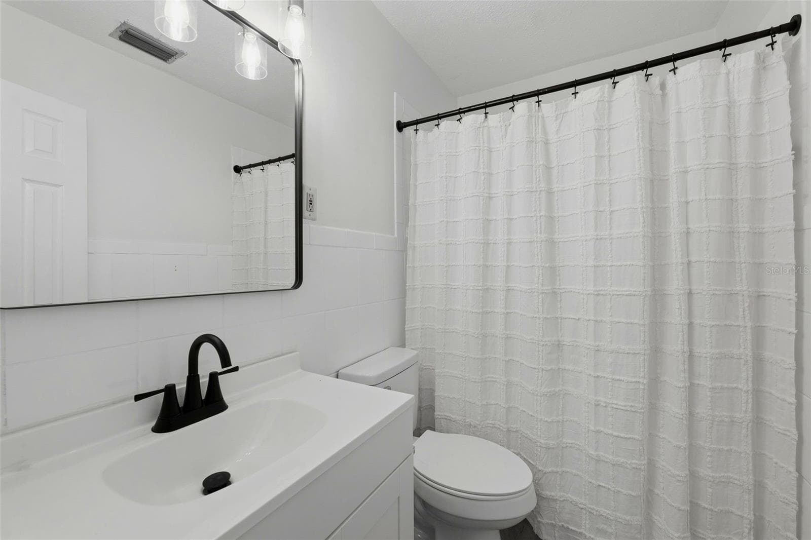 Single Family Residence at 1751 29TH AVE N, ST PETERSBURG, photo 12 of 44